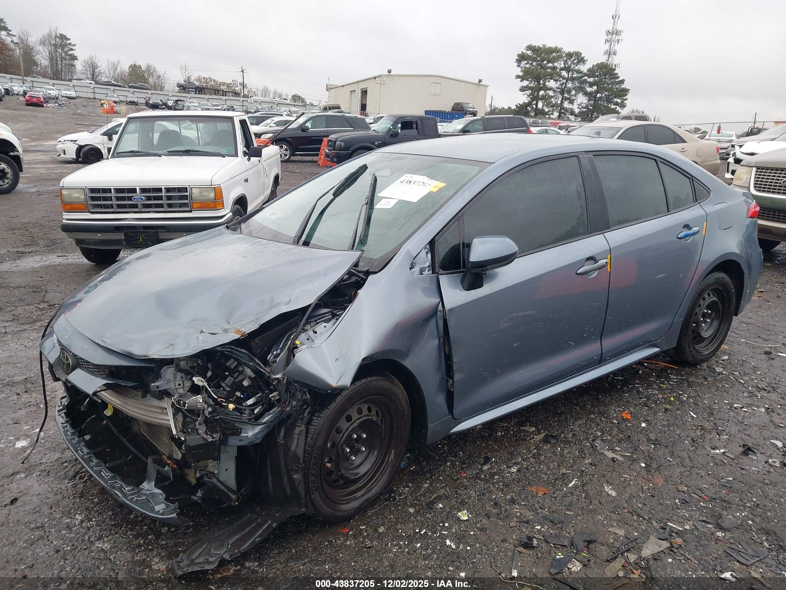 TOYOTA COROLLA image 2