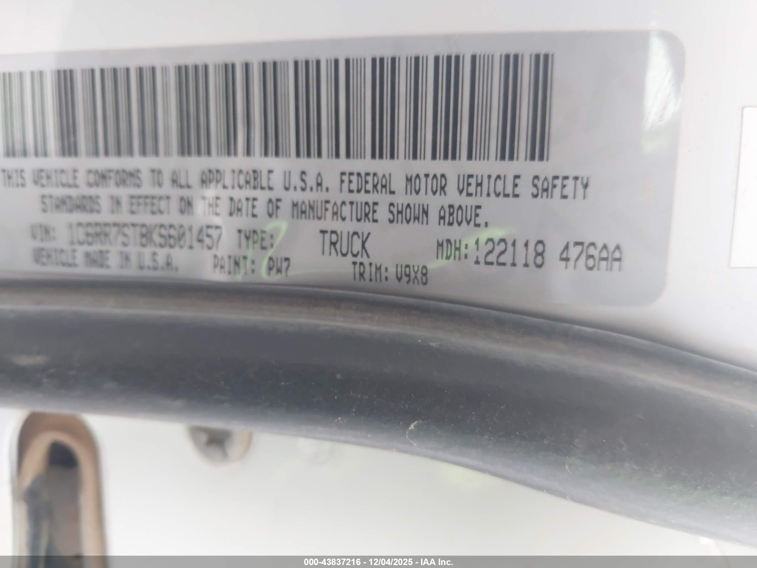 RAM 1500 image 9