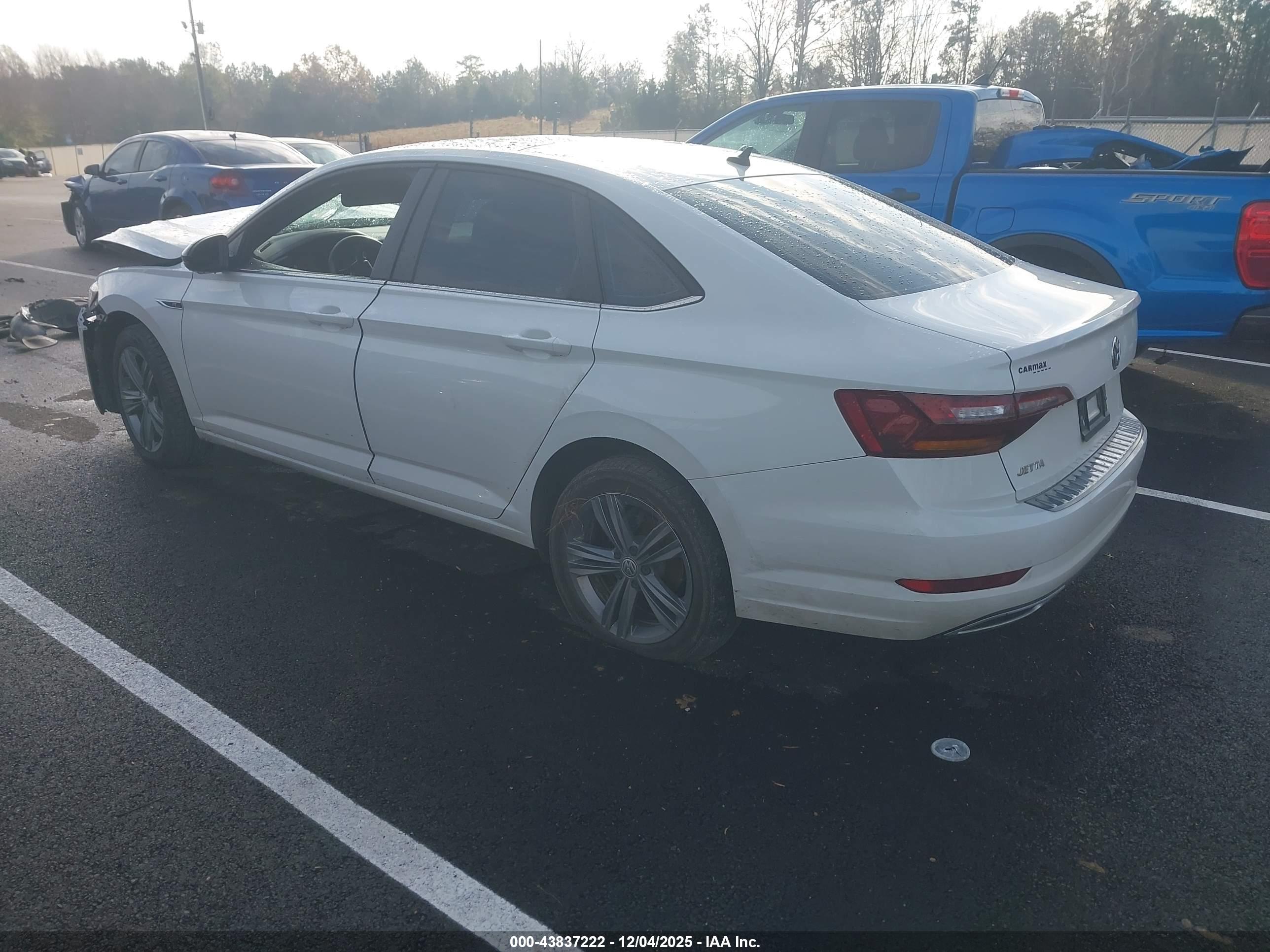 VOLKSWAGEN JETTA image 3