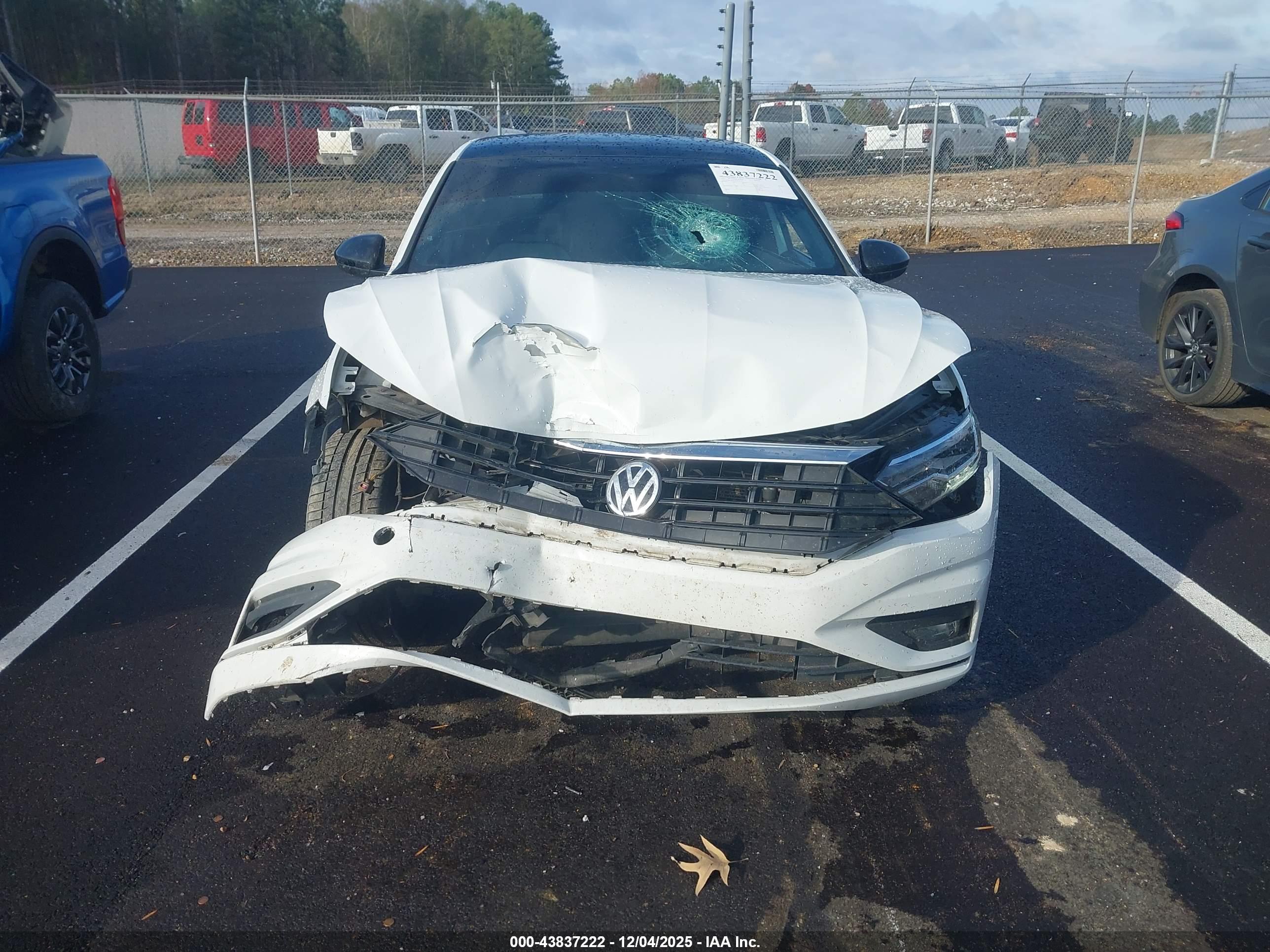 VOLKSWAGEN JETTA image 6