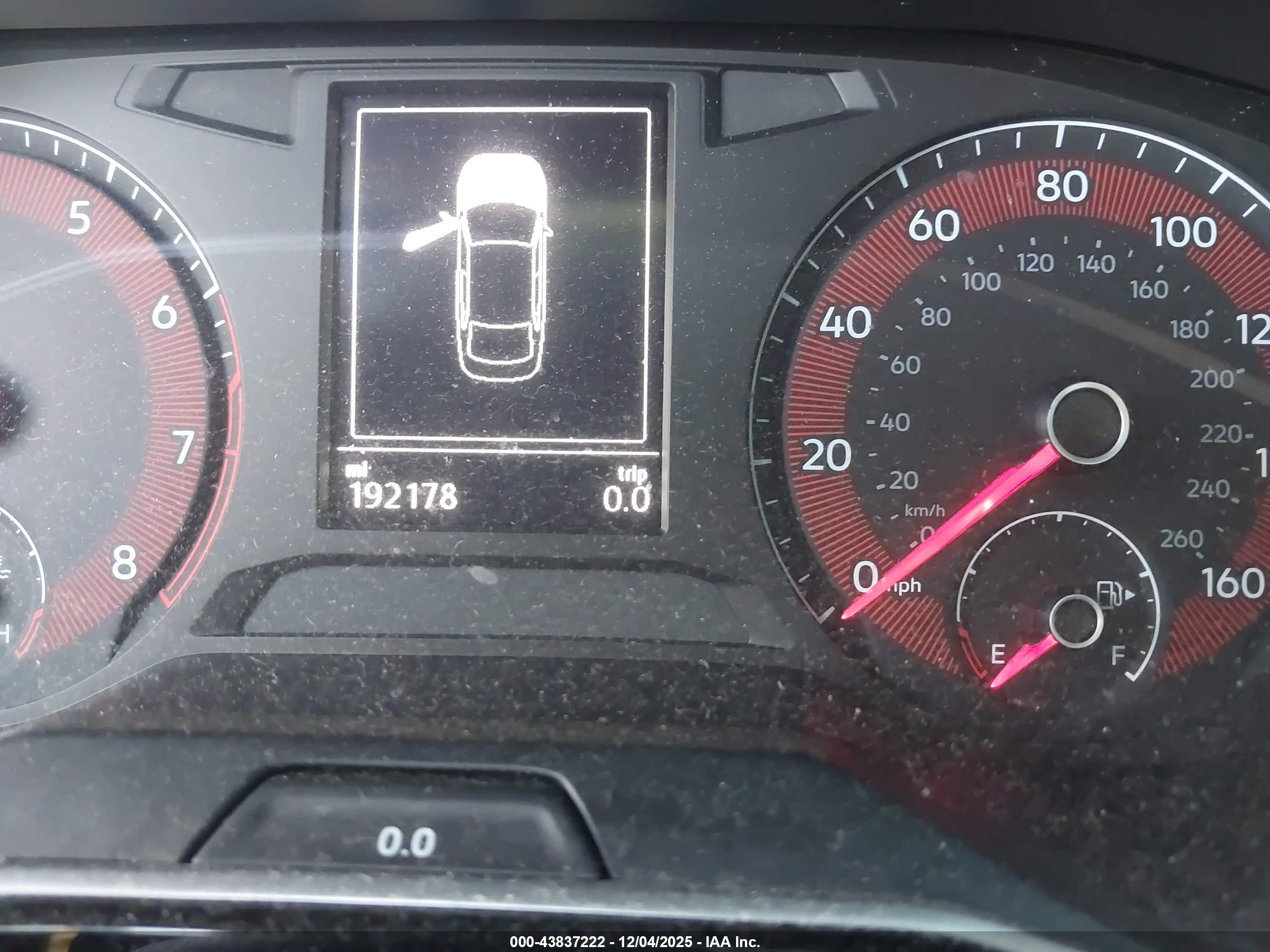 VOLKSWAGEN JETTA image 7