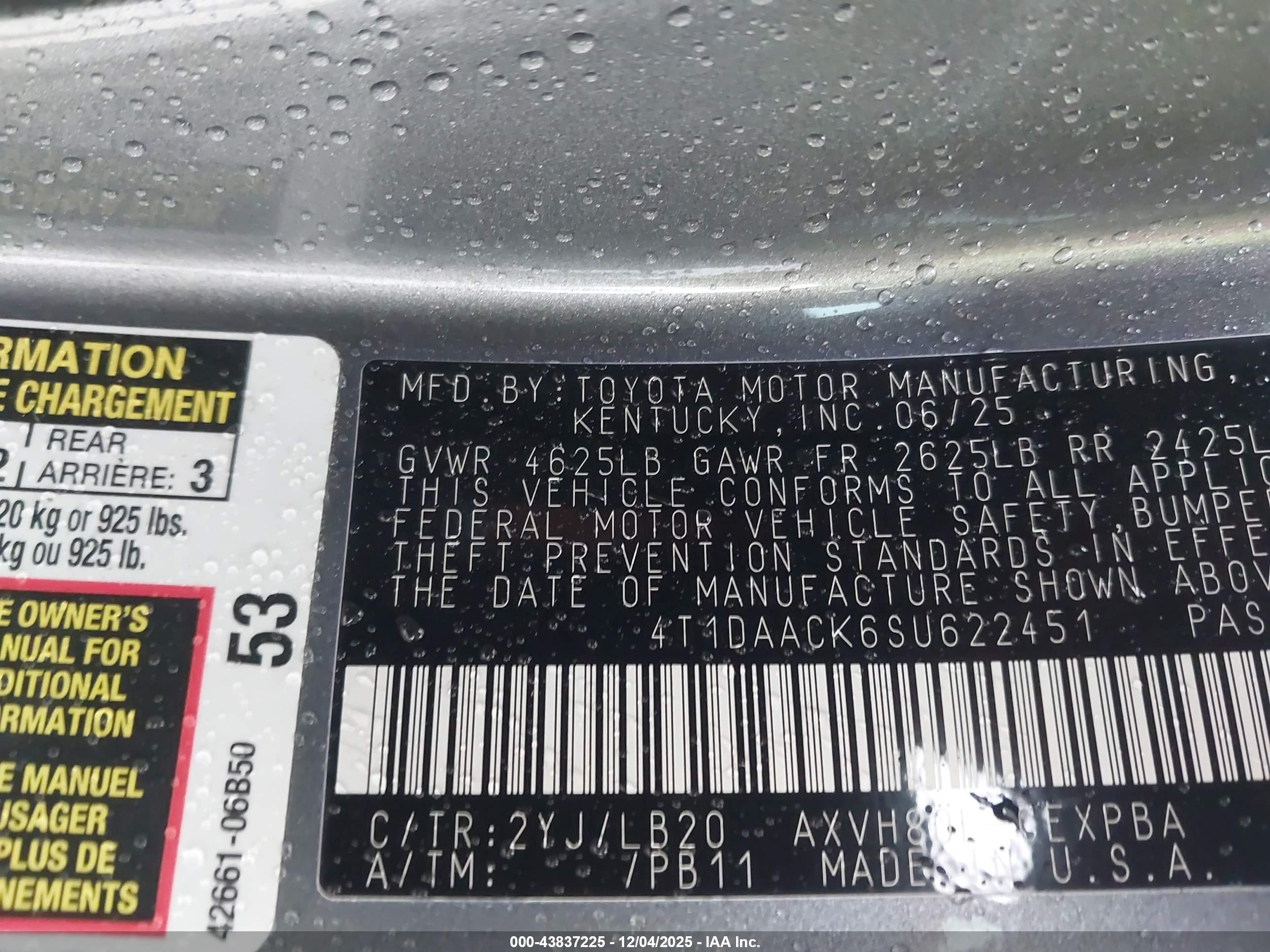 TOYOTA CAMRY image 9