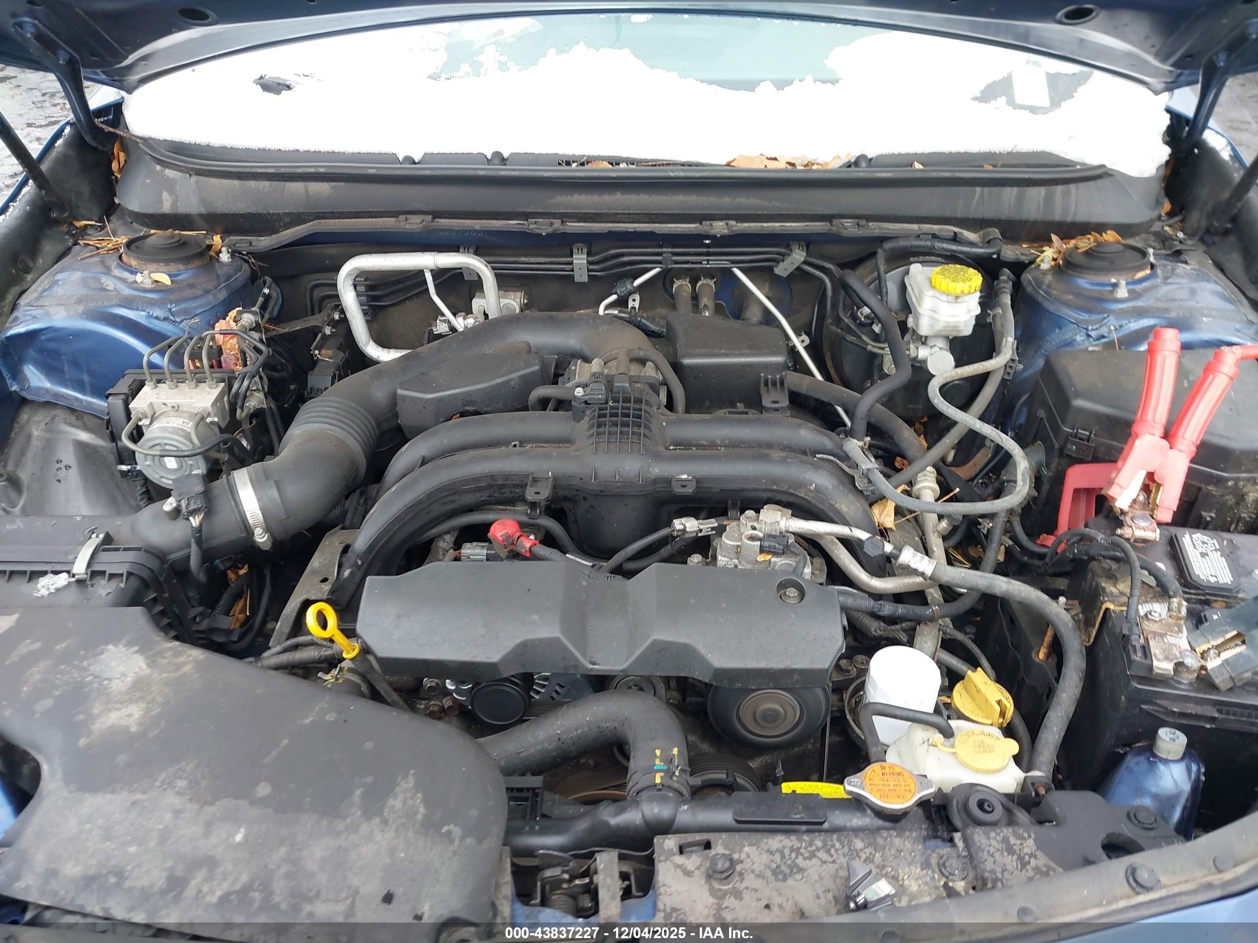 SUBARU OUTBACK image 10