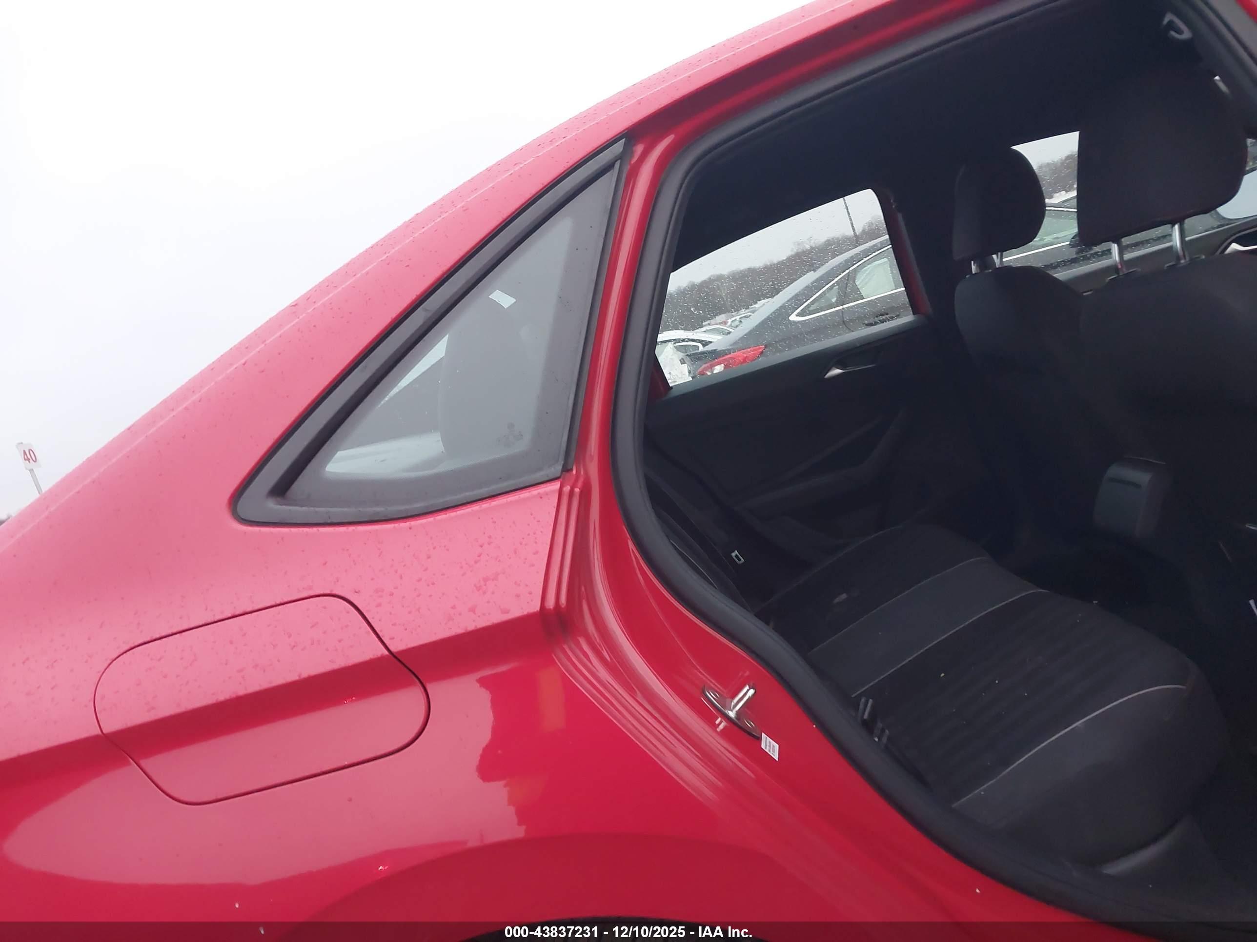 VOLKSWAGEN JETTA image 8