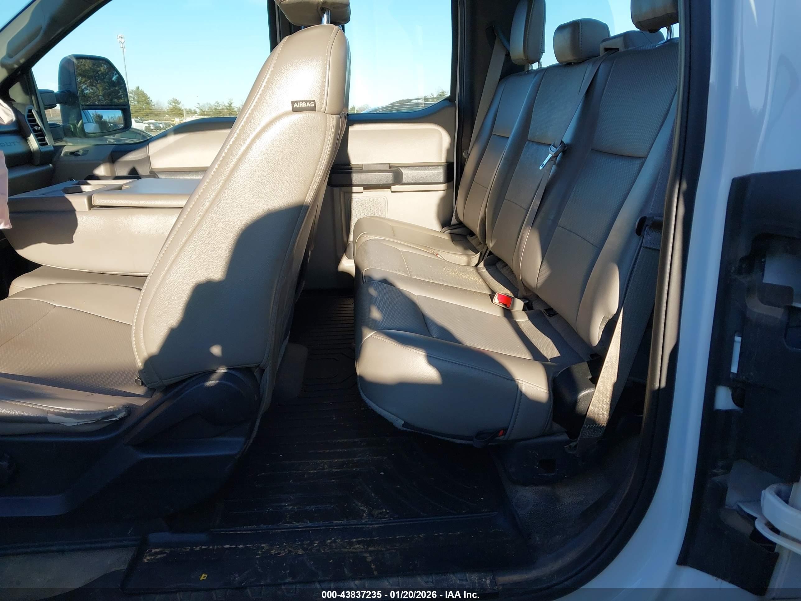 FORD F-350 image 8