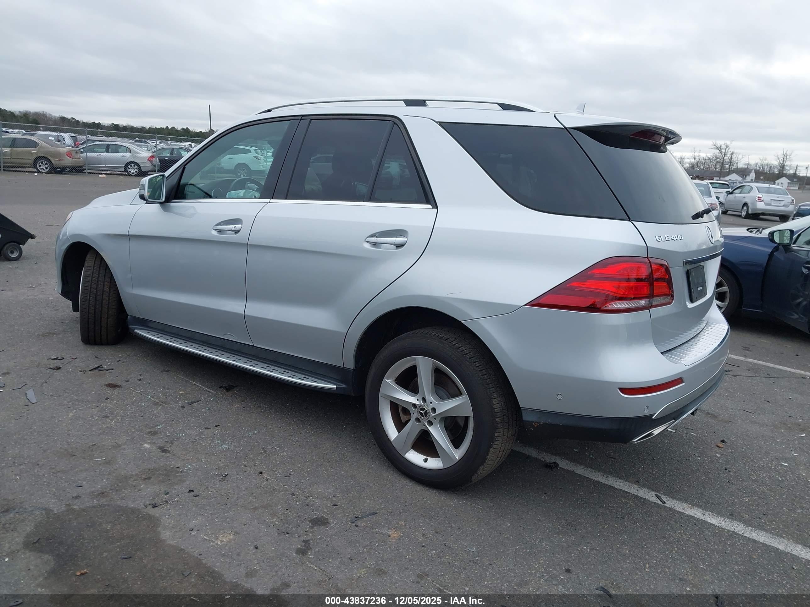 MERCEDES-BENZ GLE image 3