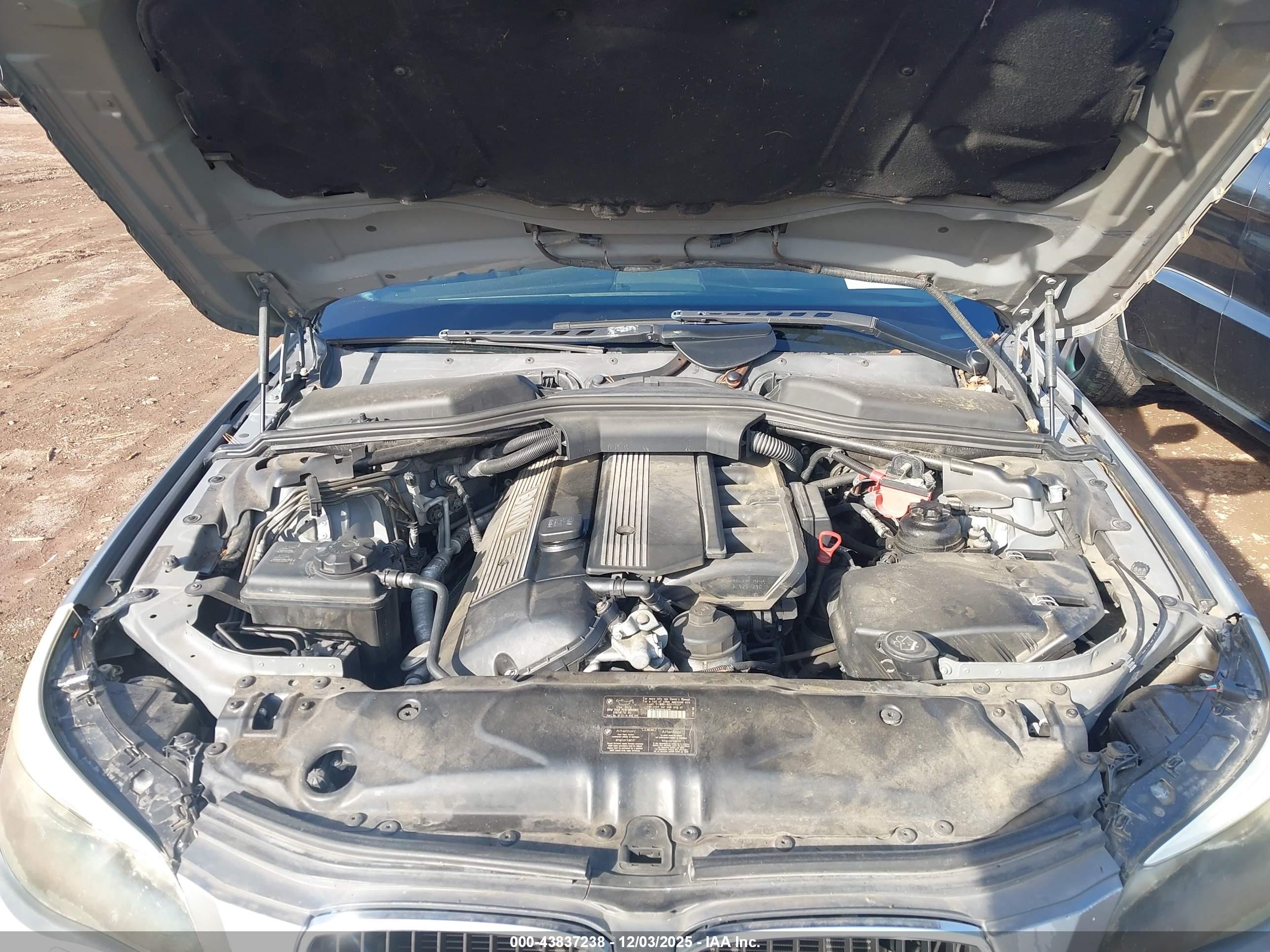 BMW 525I image 10