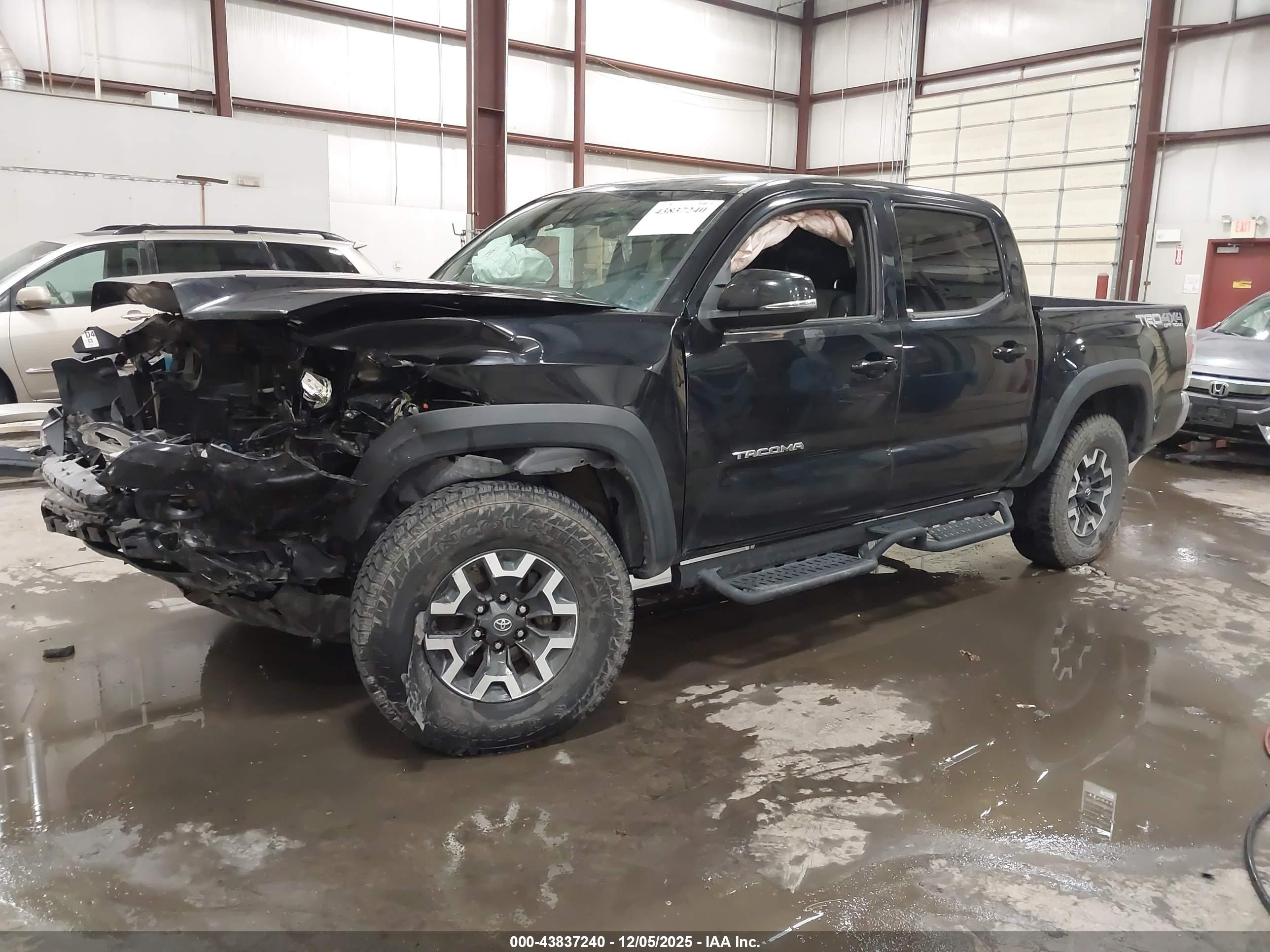 TOYOTA TACOMA image 2