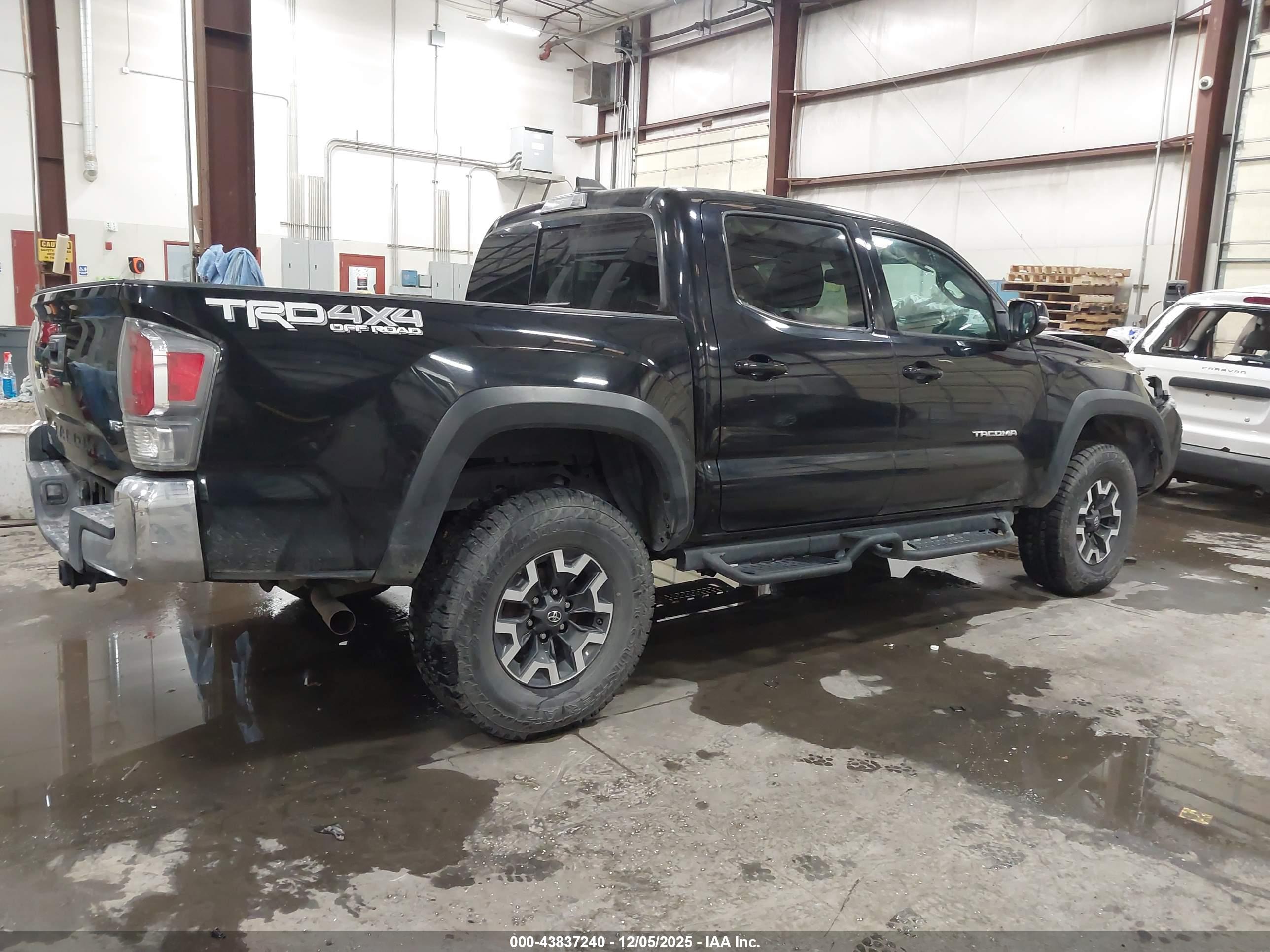 TOYOTA TACOMA image 4