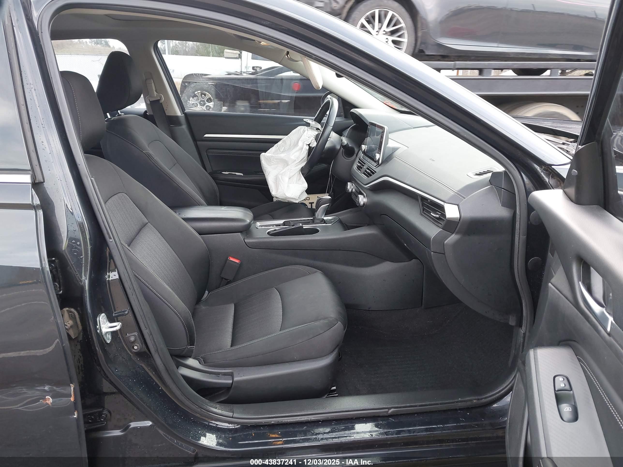 NISSAN ALTIMA image 5