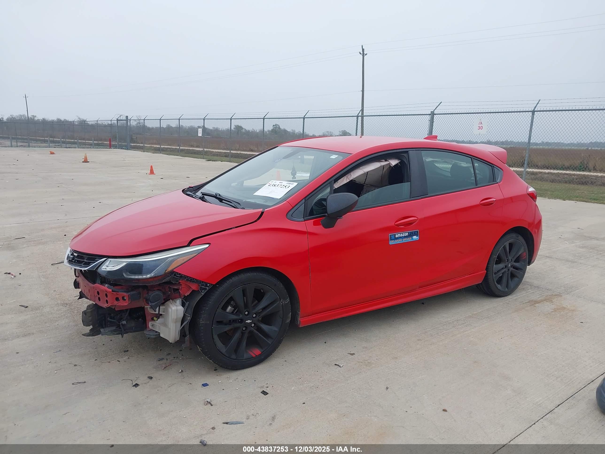 CHEVROLET CRUZE image 2