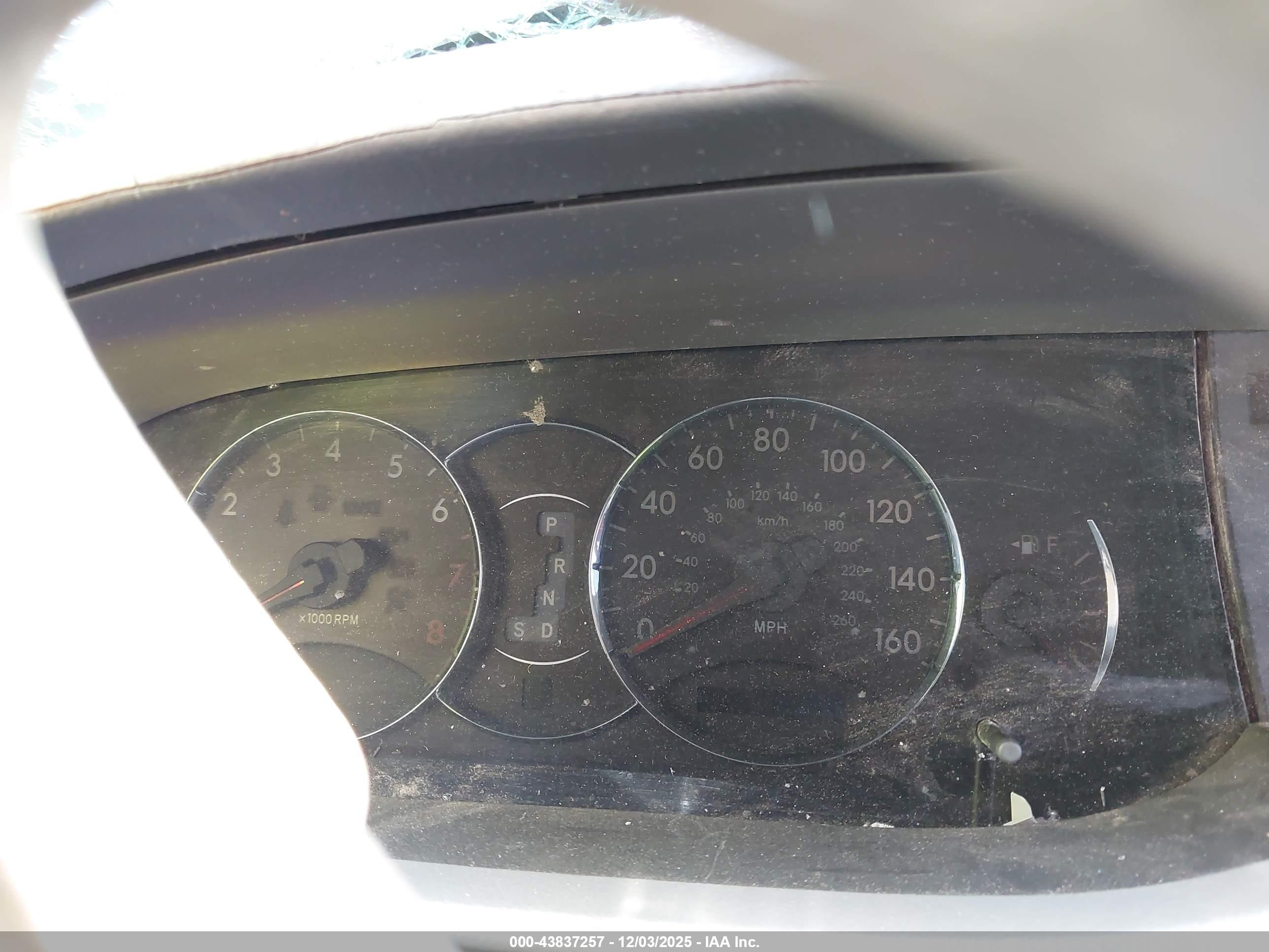TOYOTA AVALON image 7