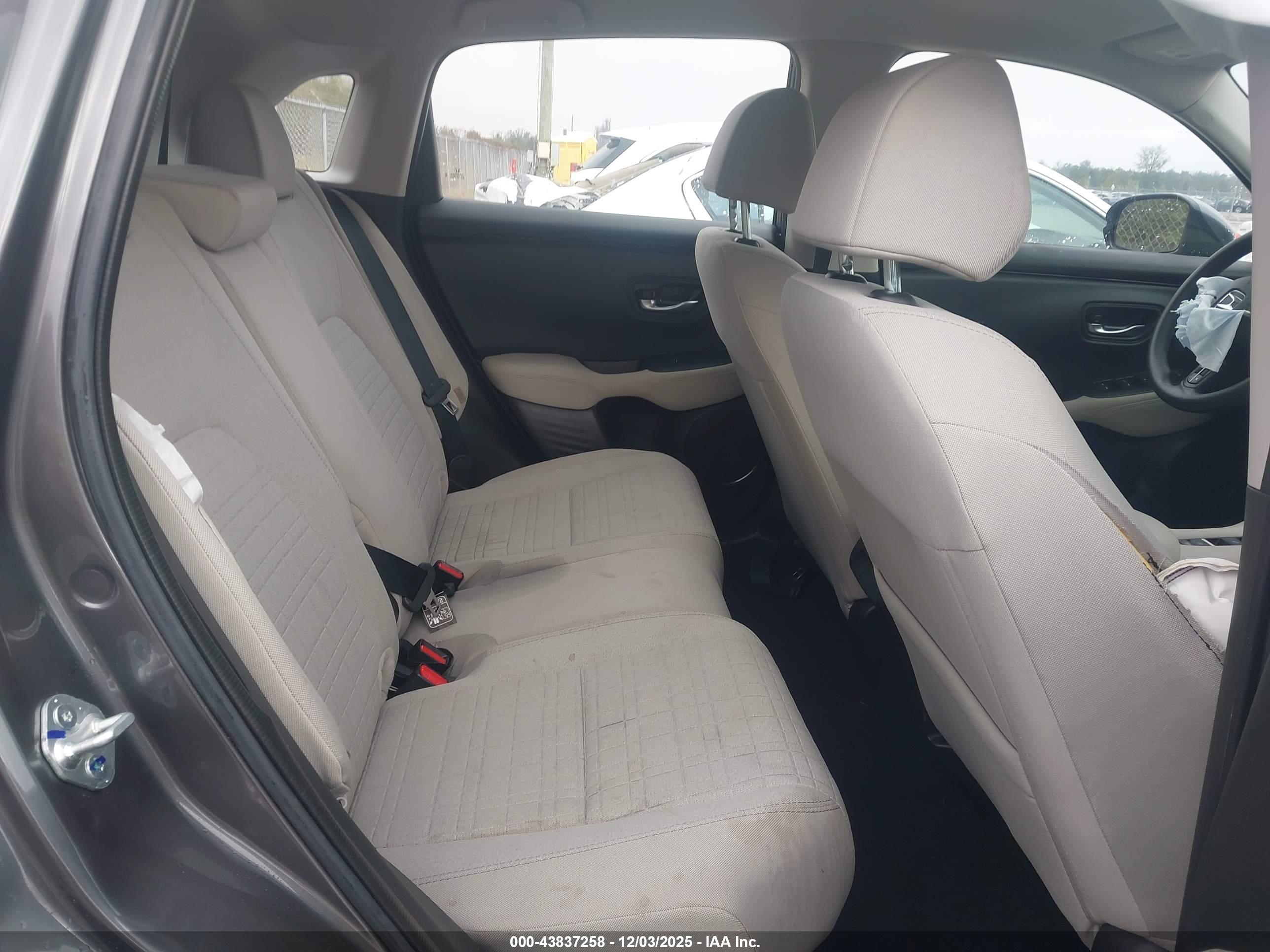 HONDA HR-V image 8