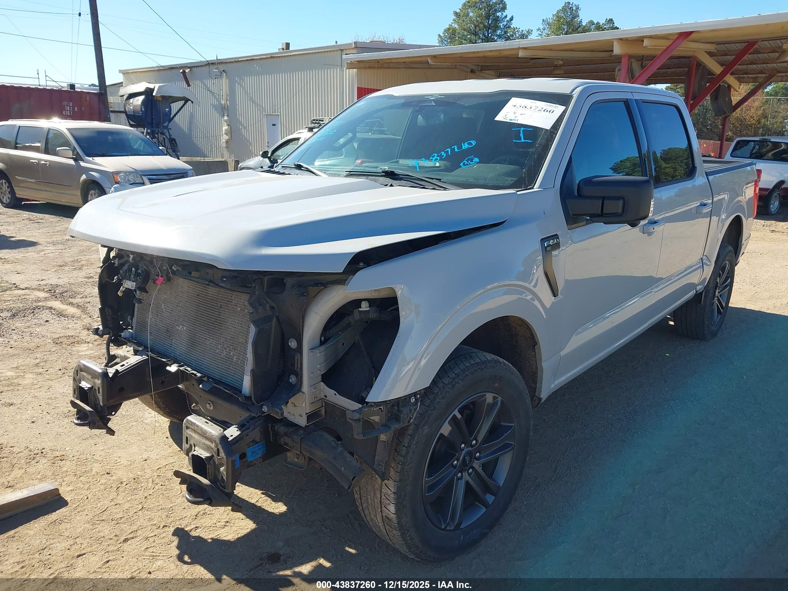 FORD F-150 image 2