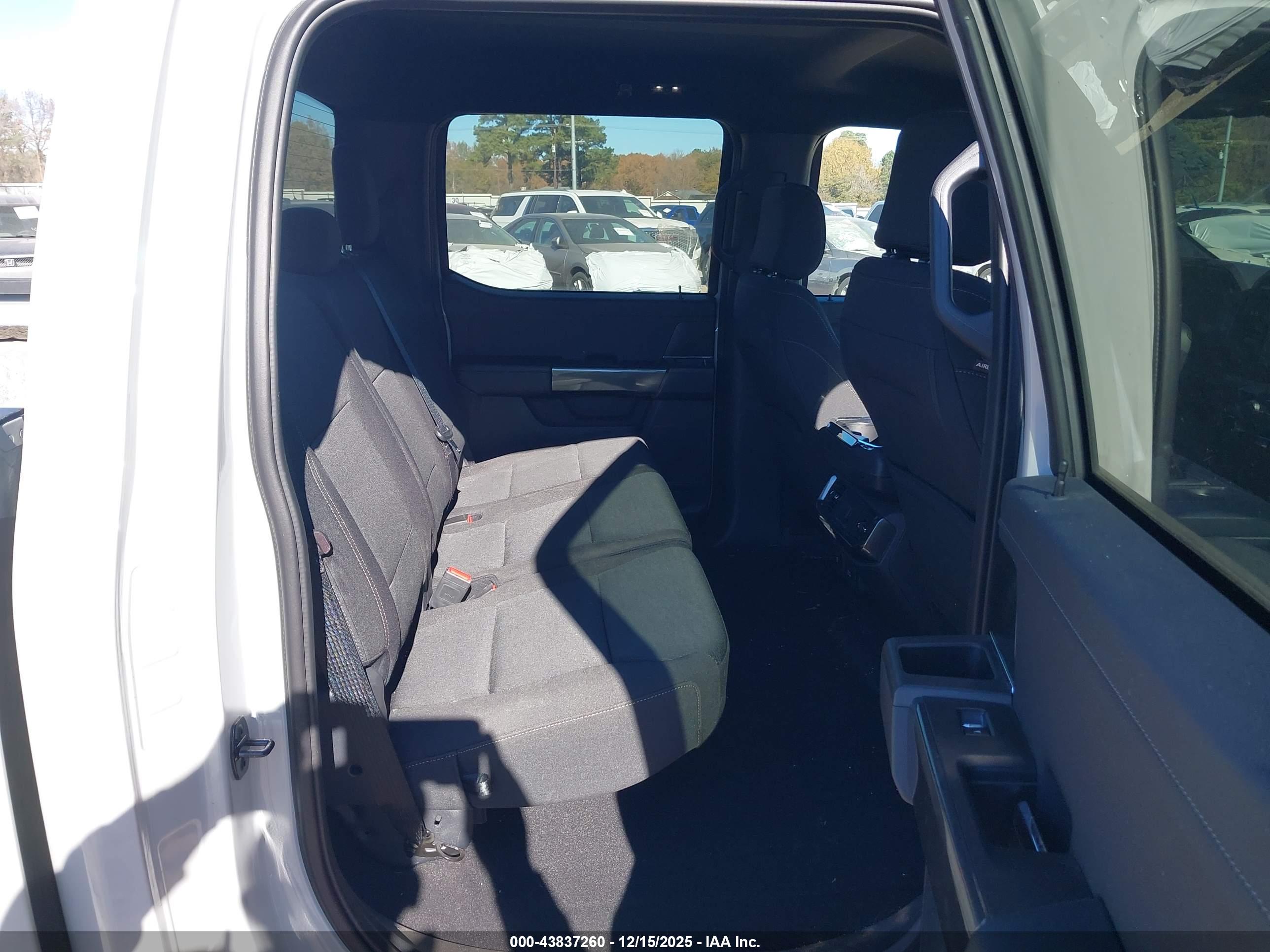 FORD F-150 image 8