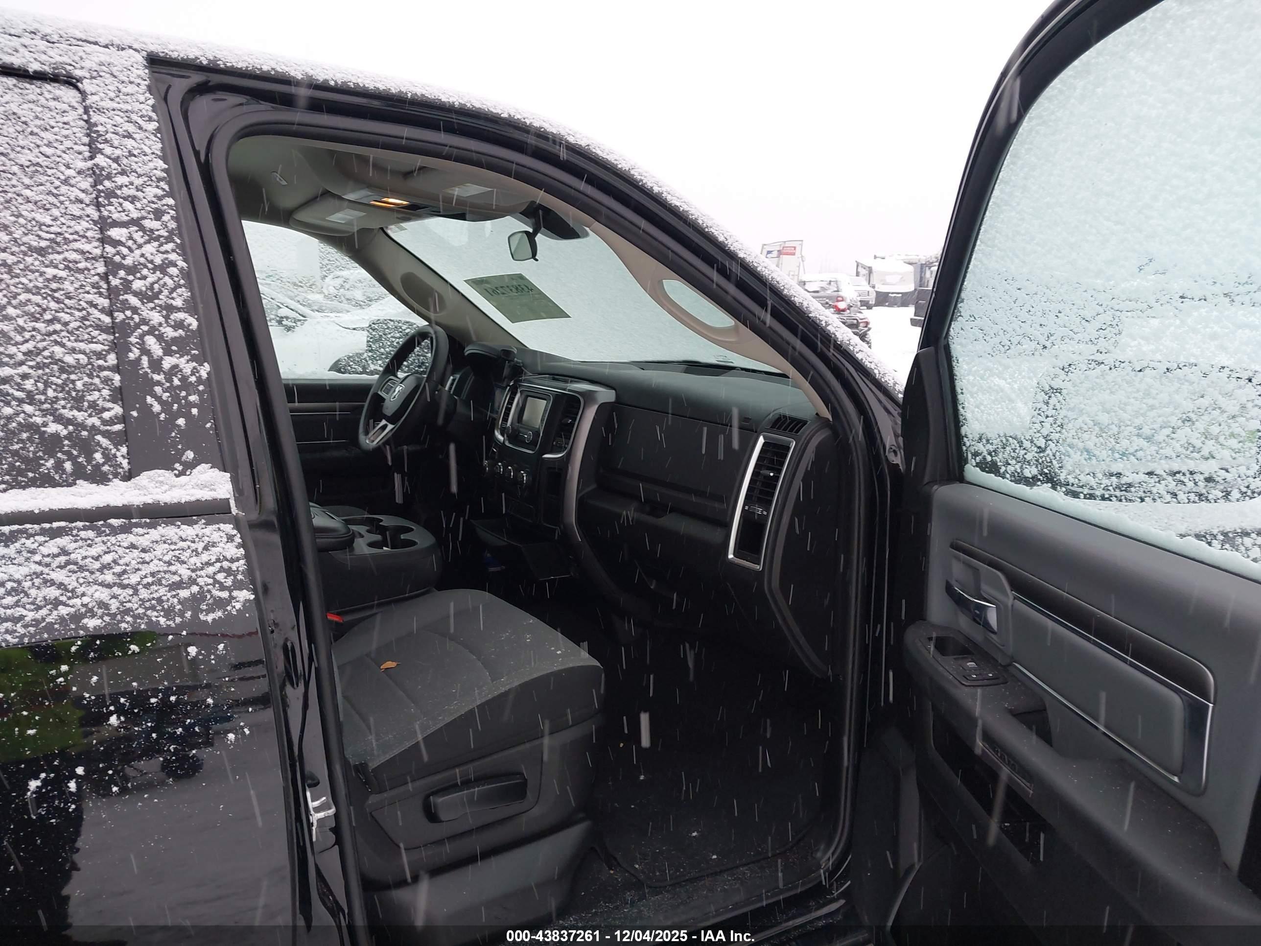 RAM 1500 image 5
