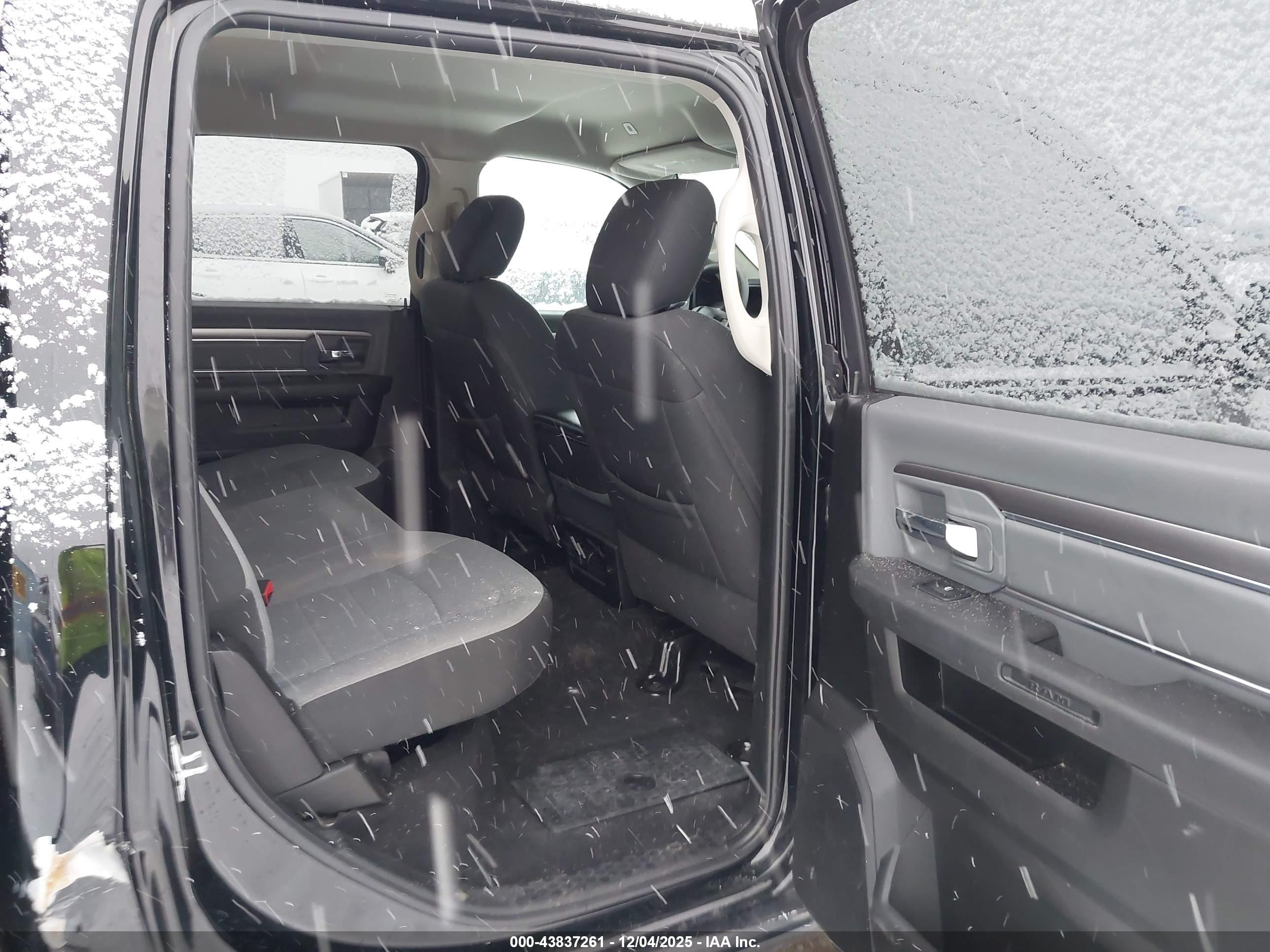 RAM 1500 image 8