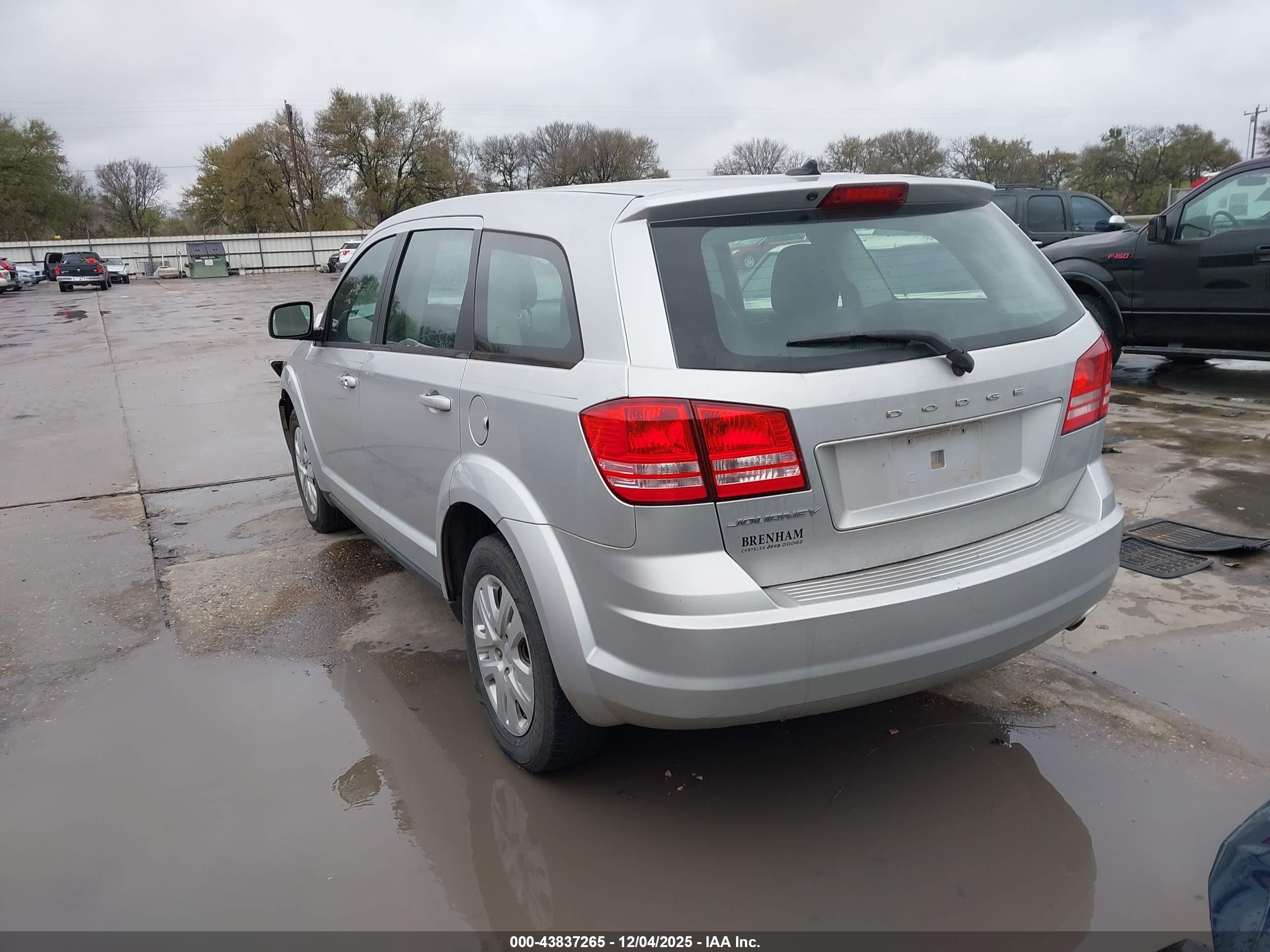 DODGE JOURNEY image 3