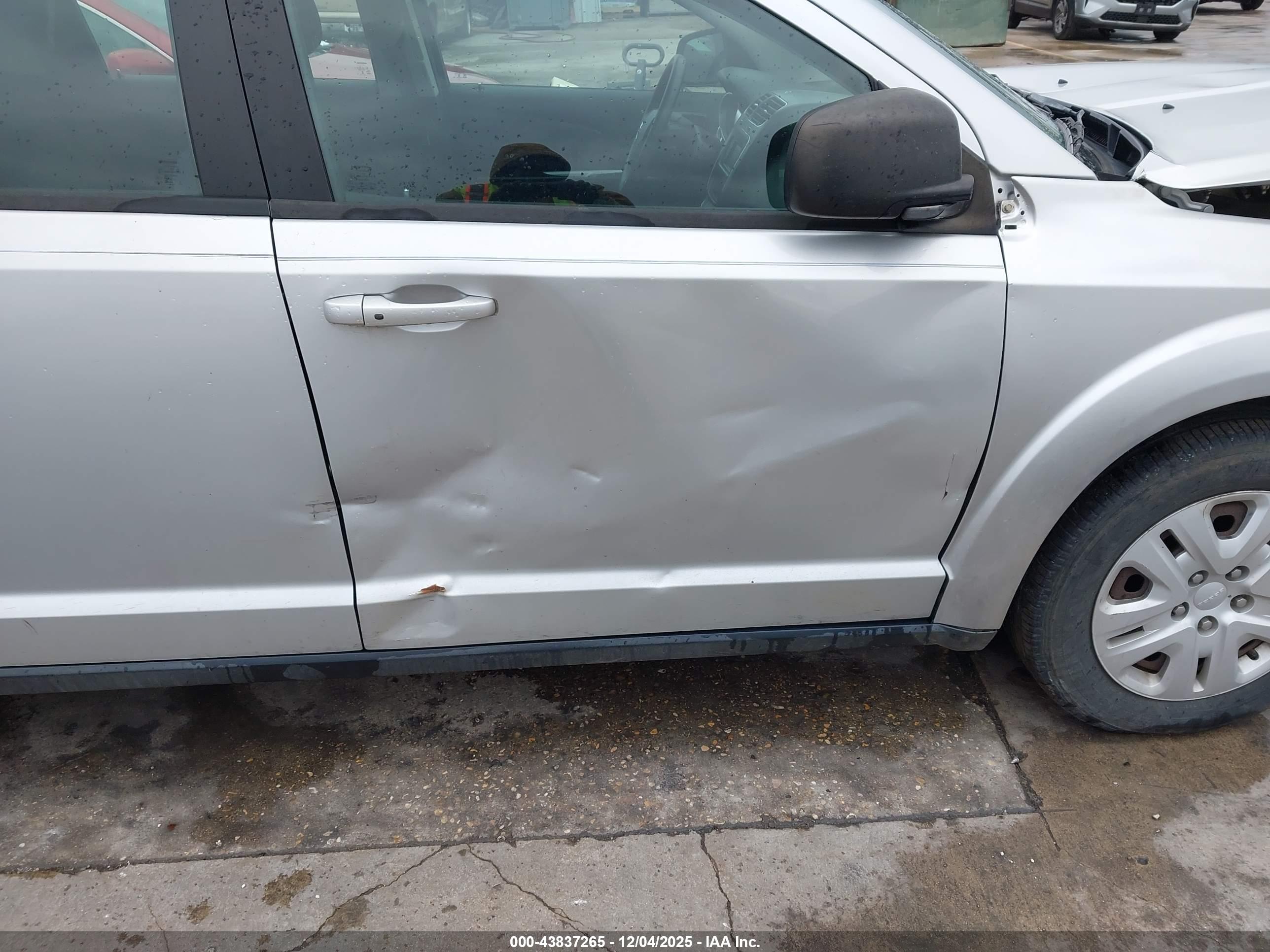 DODGE JOURNEY image 6