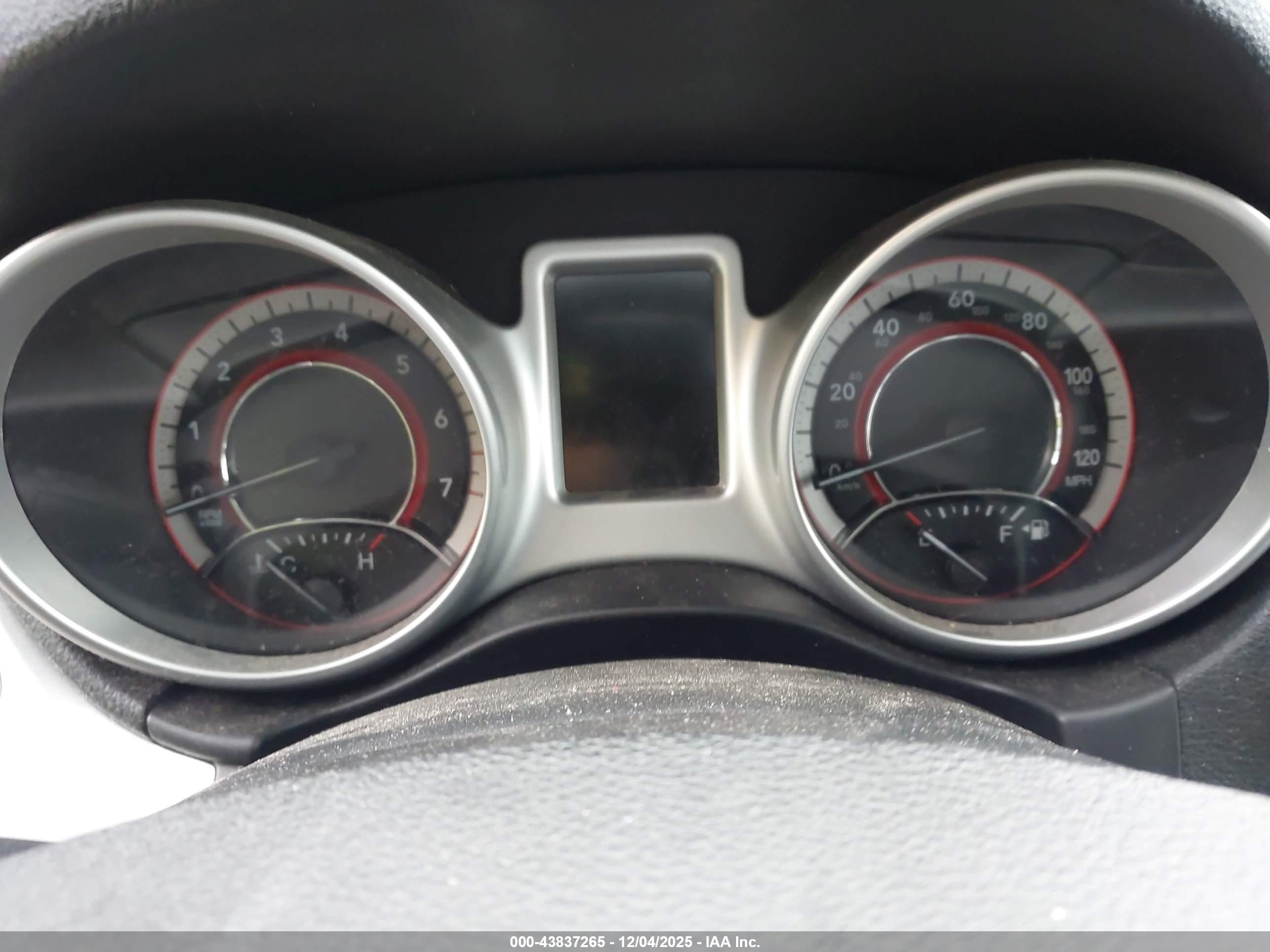 DODGE JOURNEY image 7