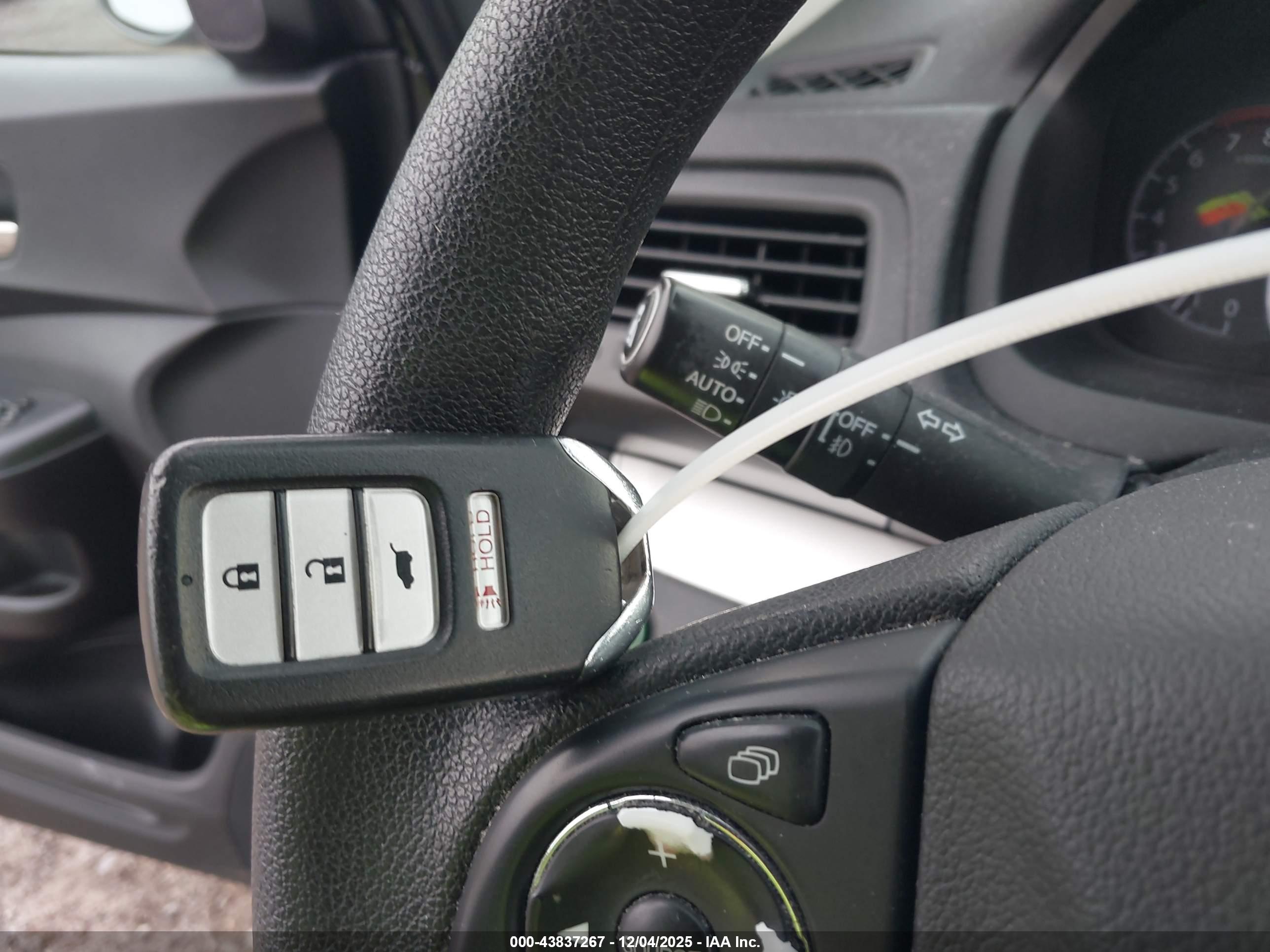 HONDA CR-V image 11