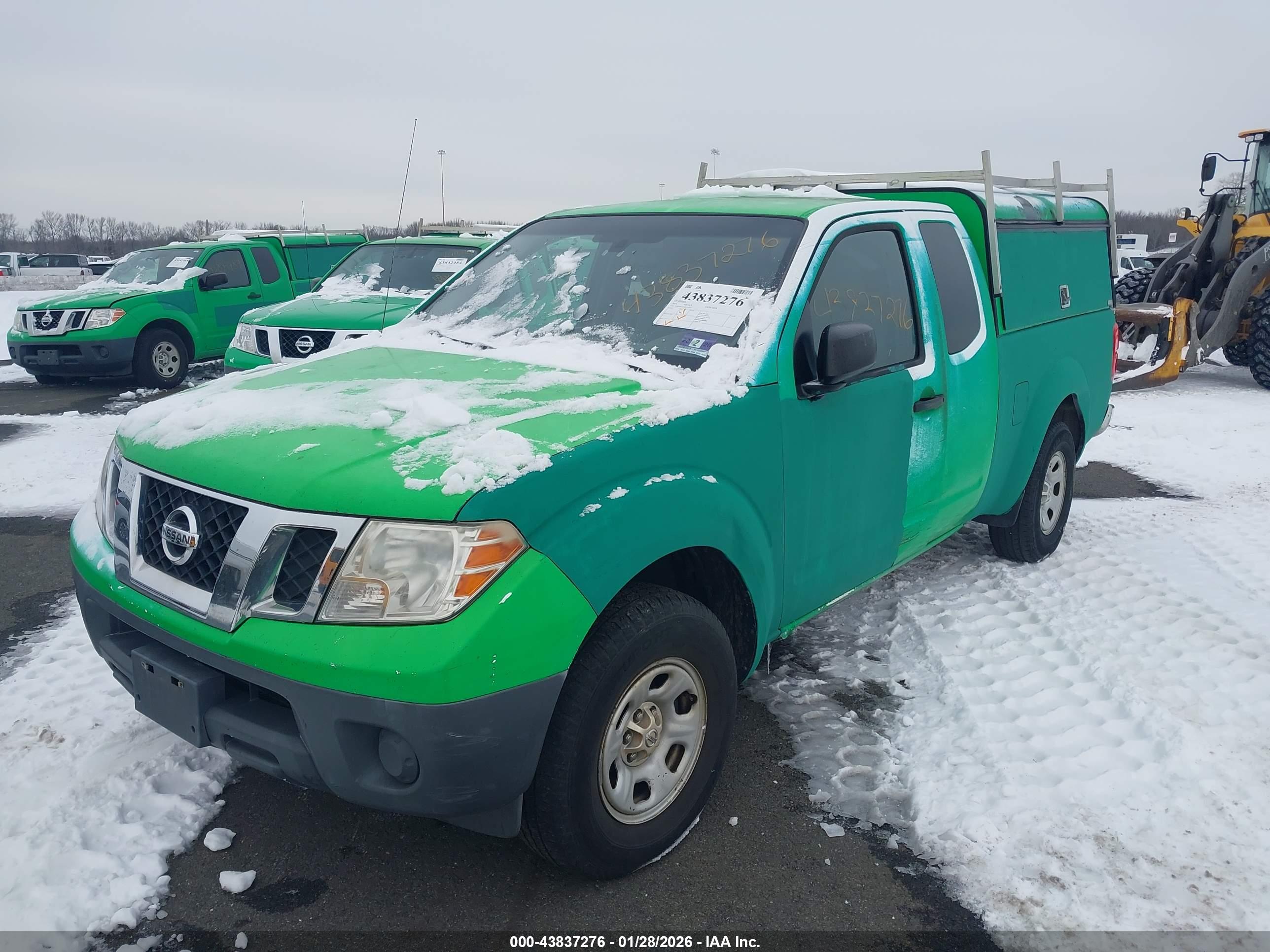 NISSAN FRONTIER image 2