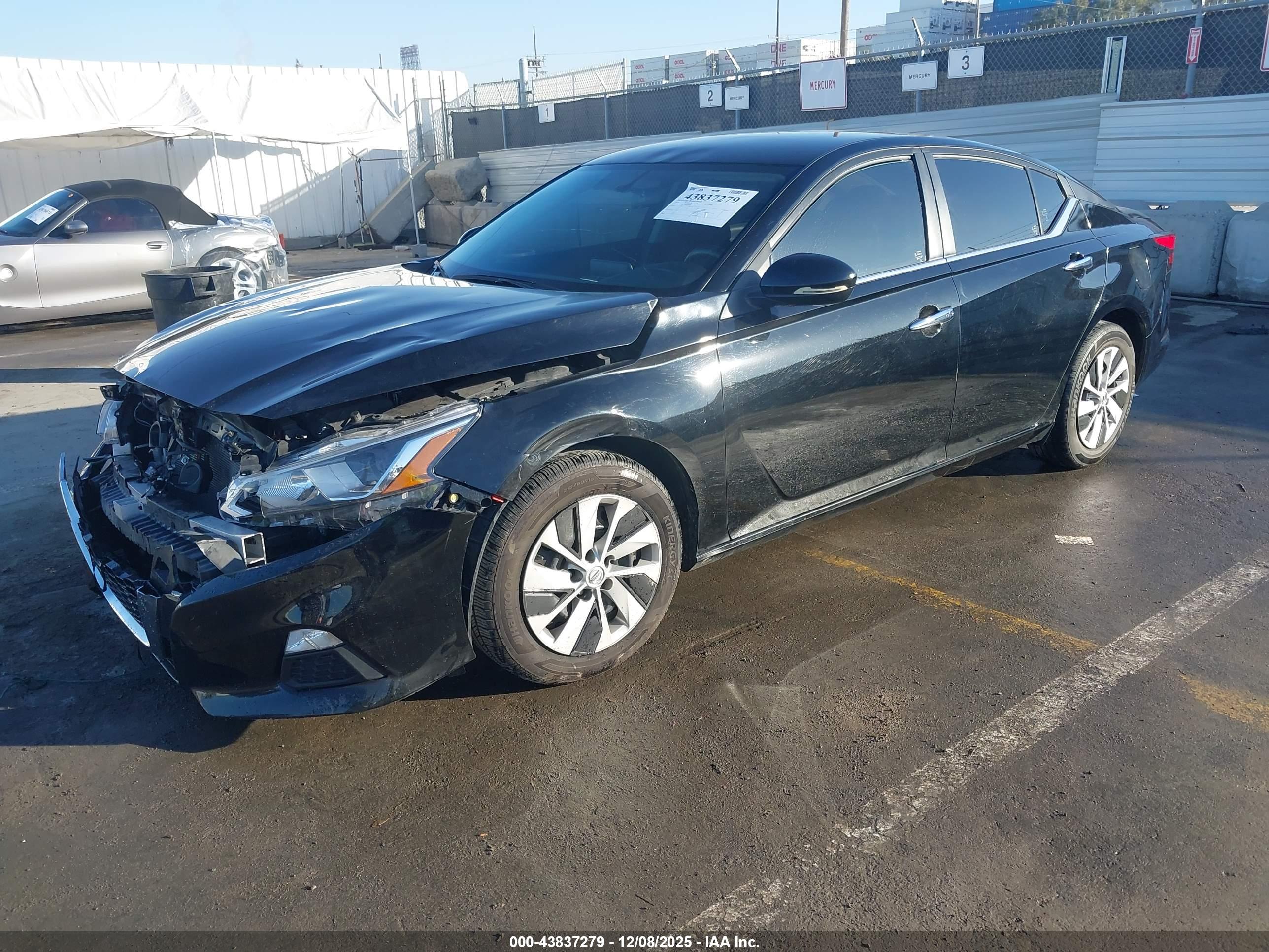 NISSAN ALTIMA image 2