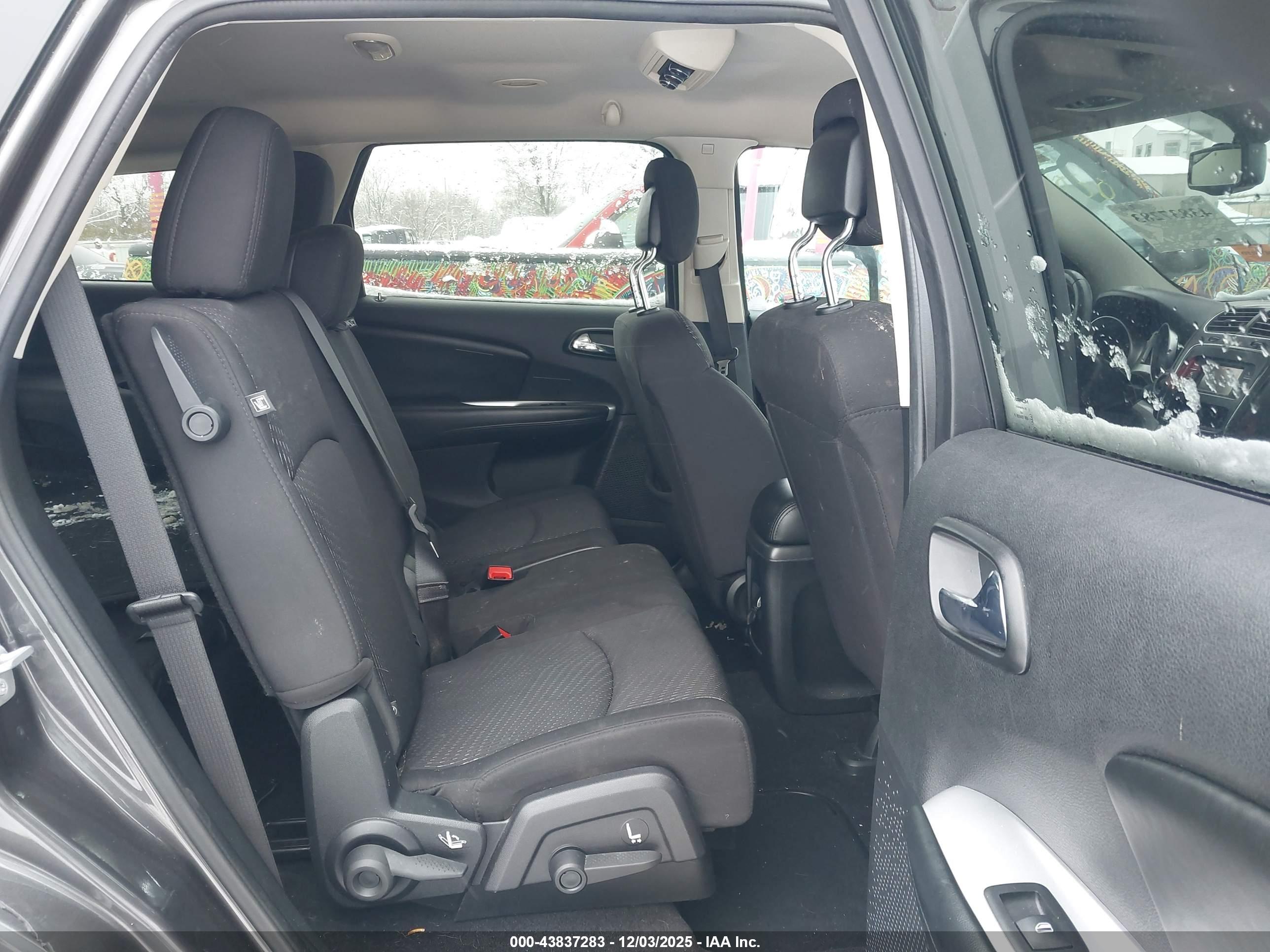 DODGE JOURNEY image 8
