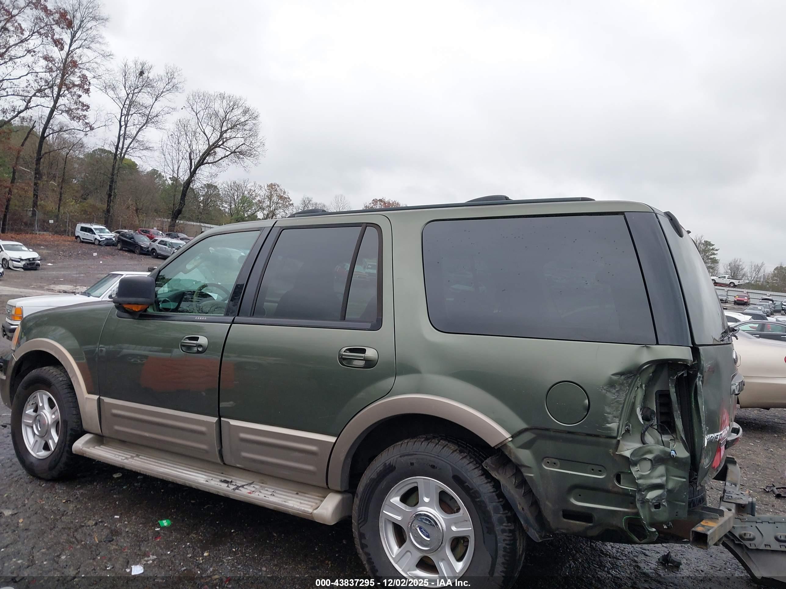 FORD EXPEDITION image 3