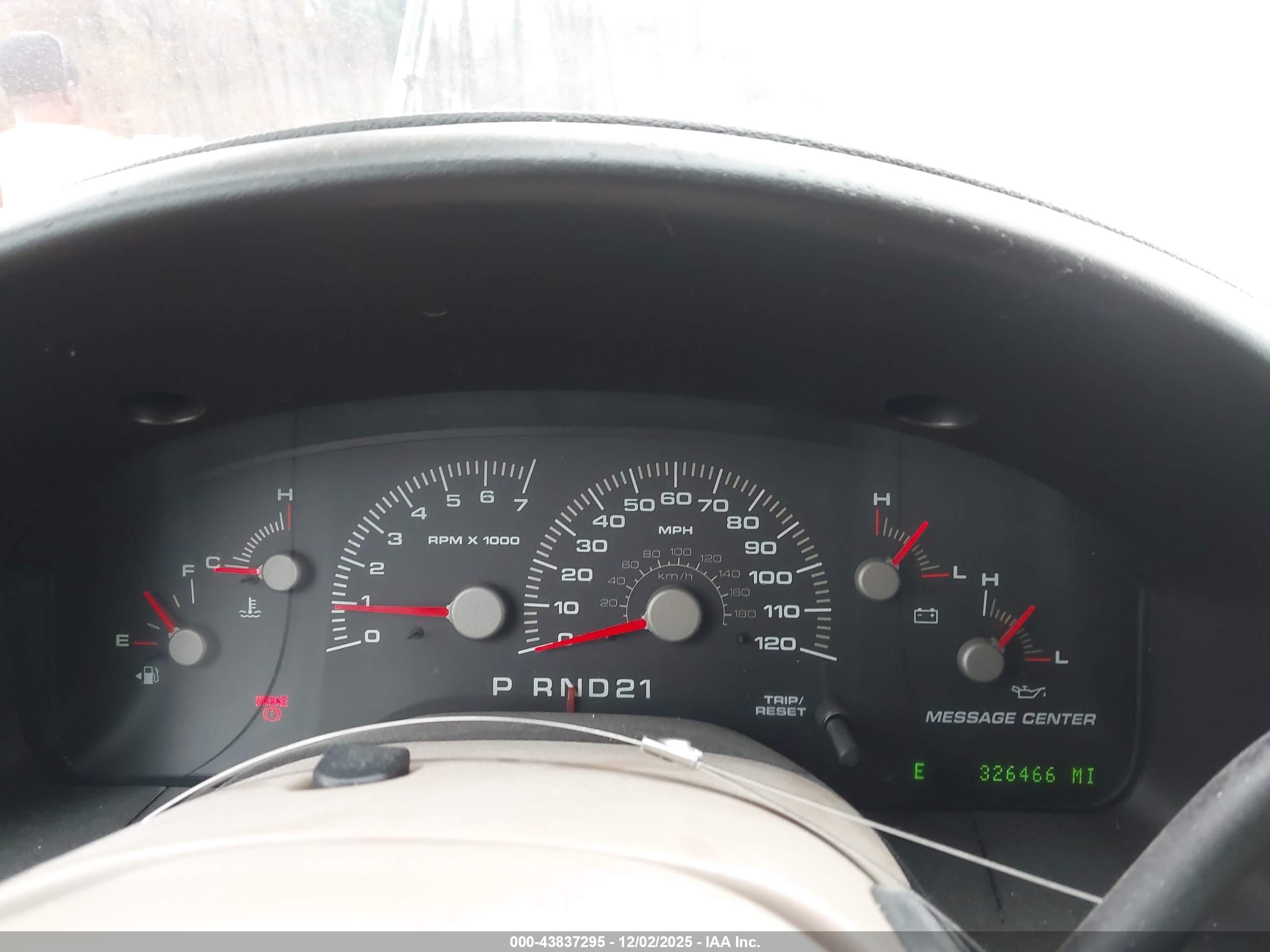 FORD EXPEDITION image 7