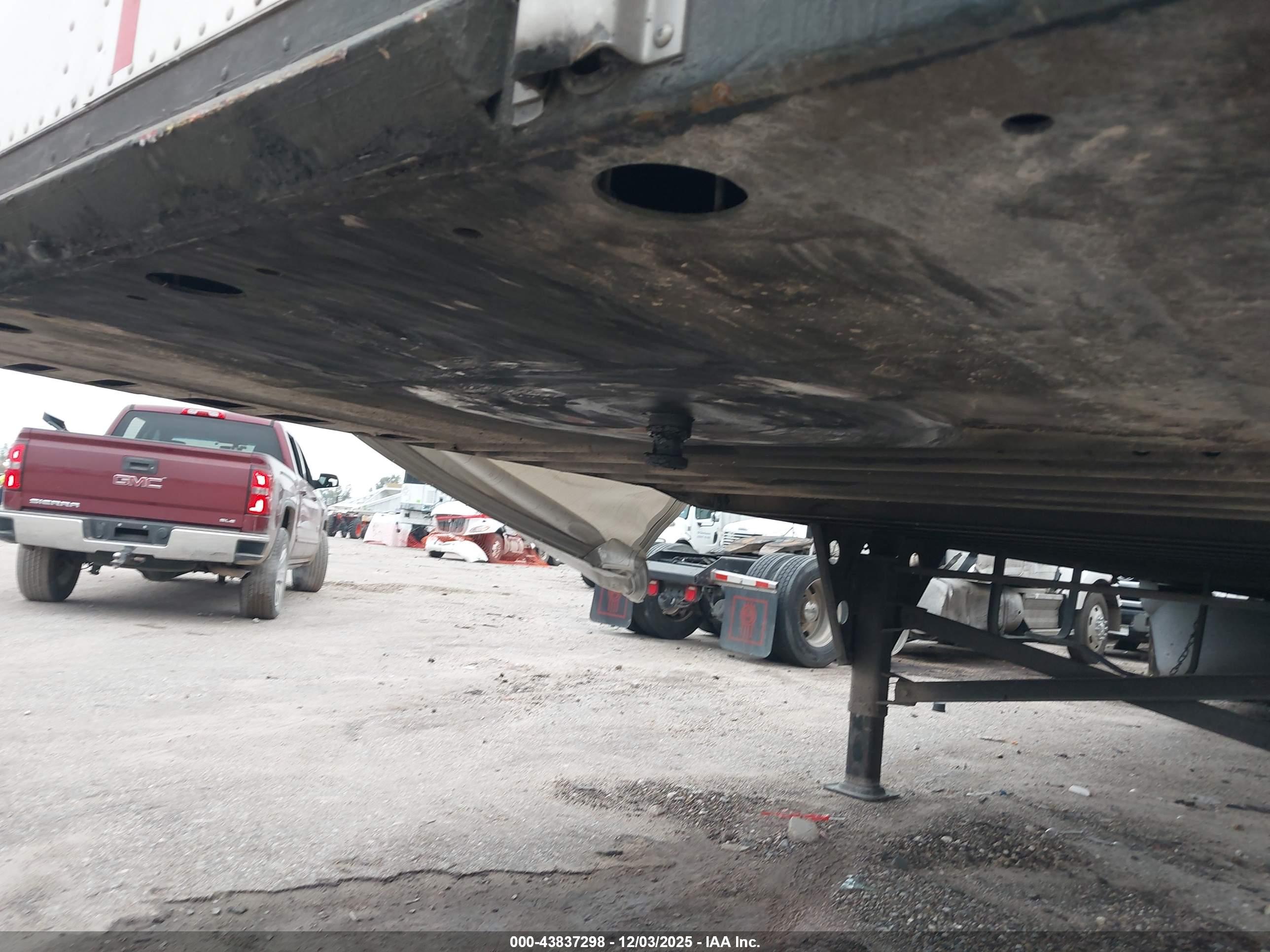 UTILITY TRAILER image 10