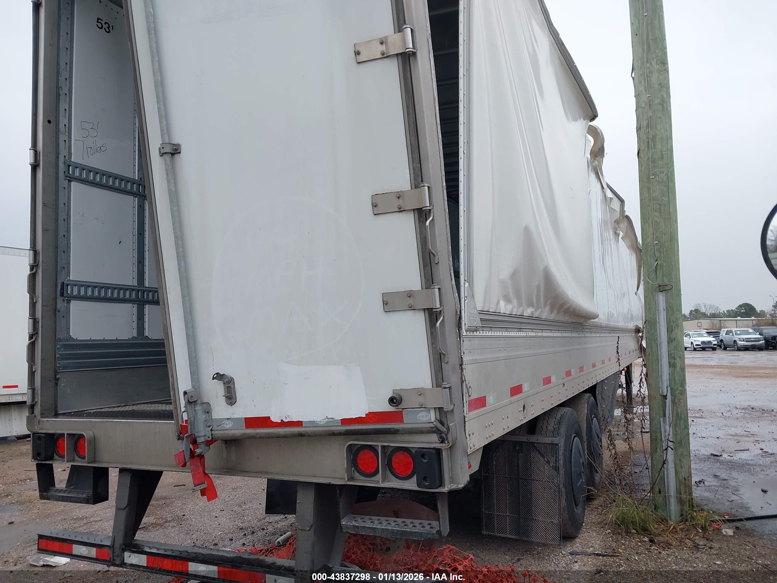 UTILITY TRAILER image 4