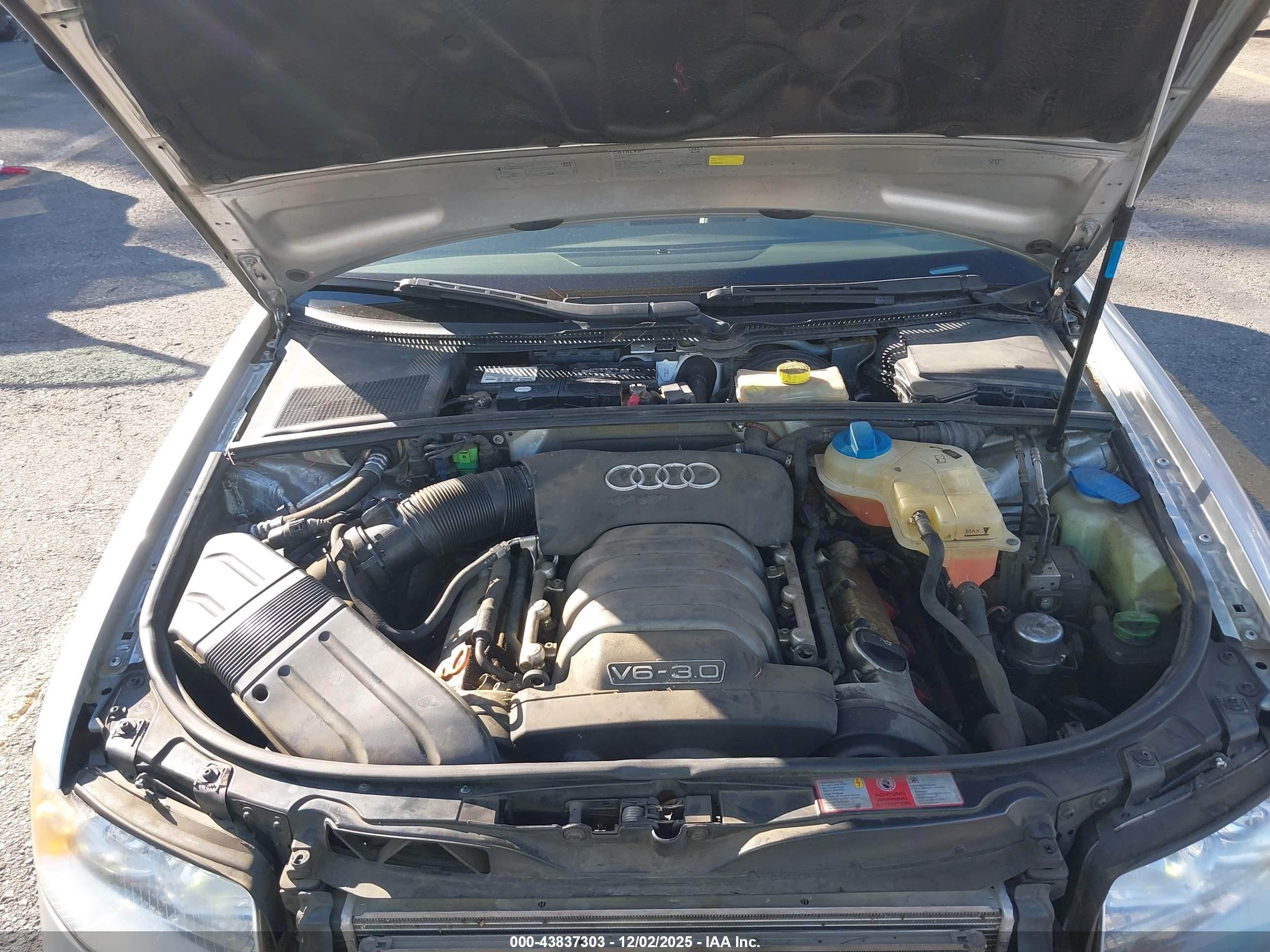 AUDI A4 image 10