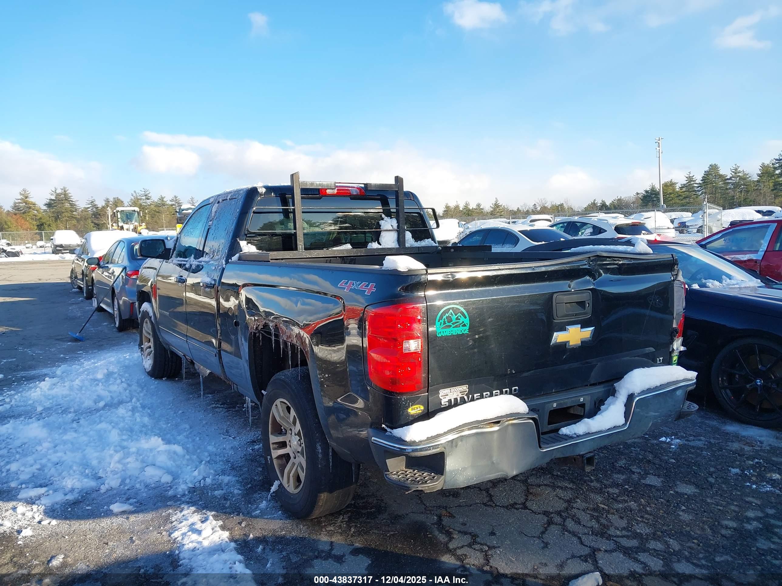 CHEVROLET SILVERADO image 3