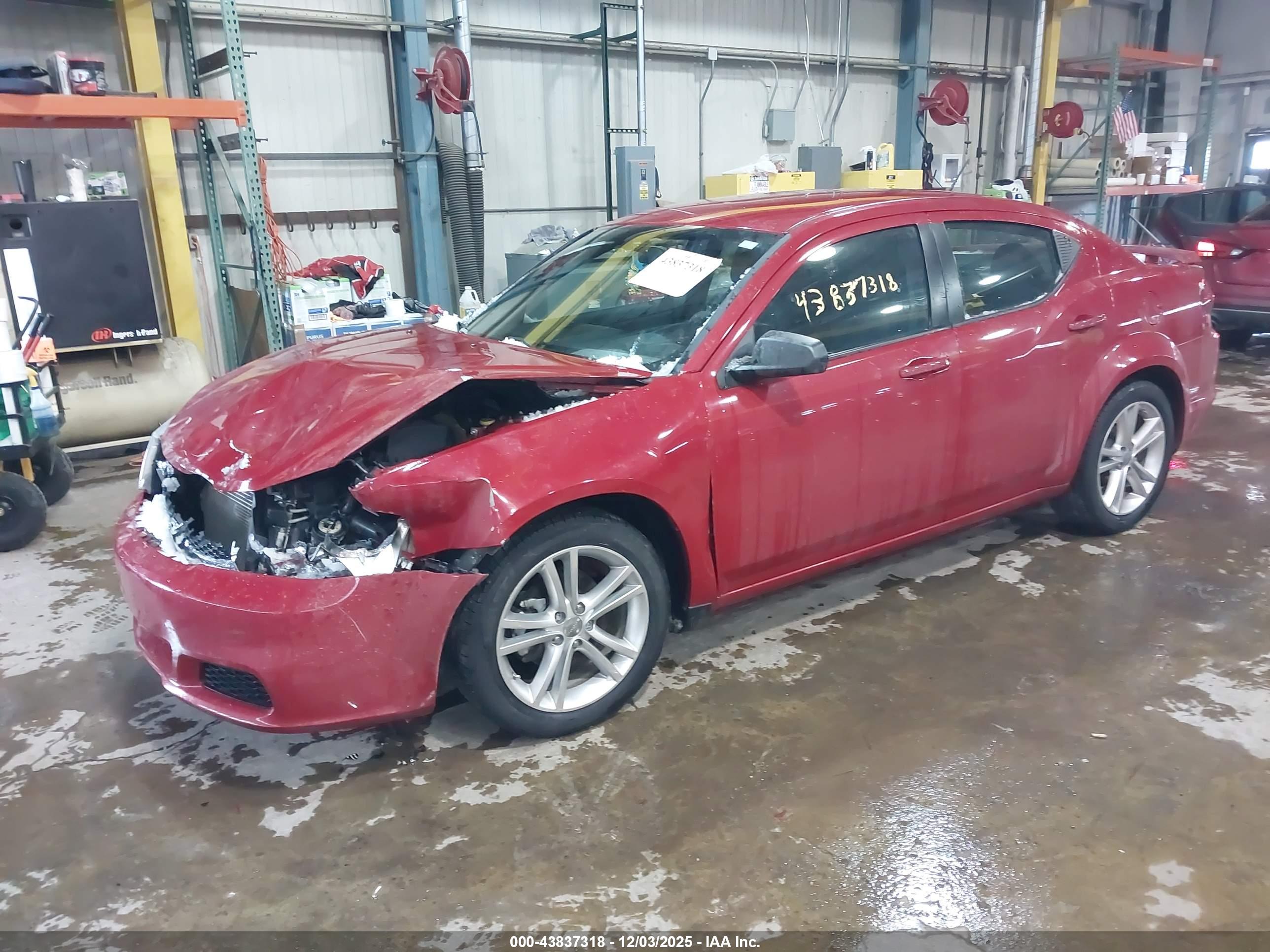 DODGE AVENGER image 2