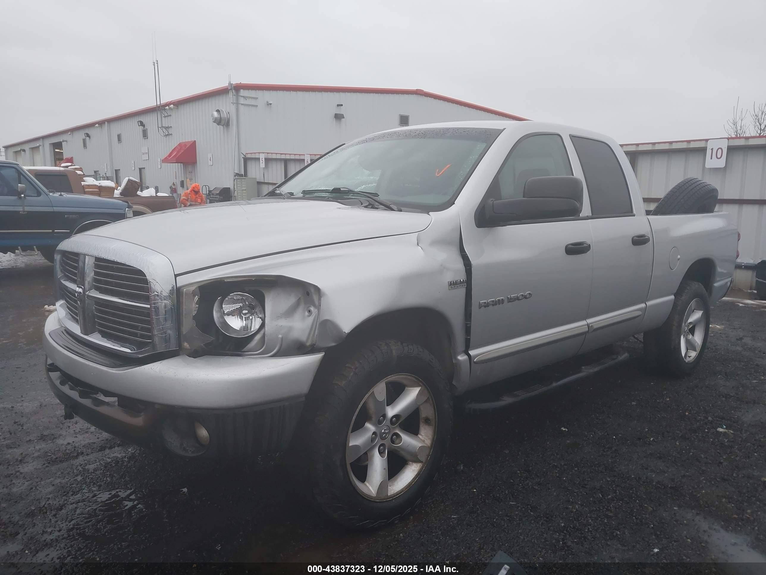 DODGE RAM image 2