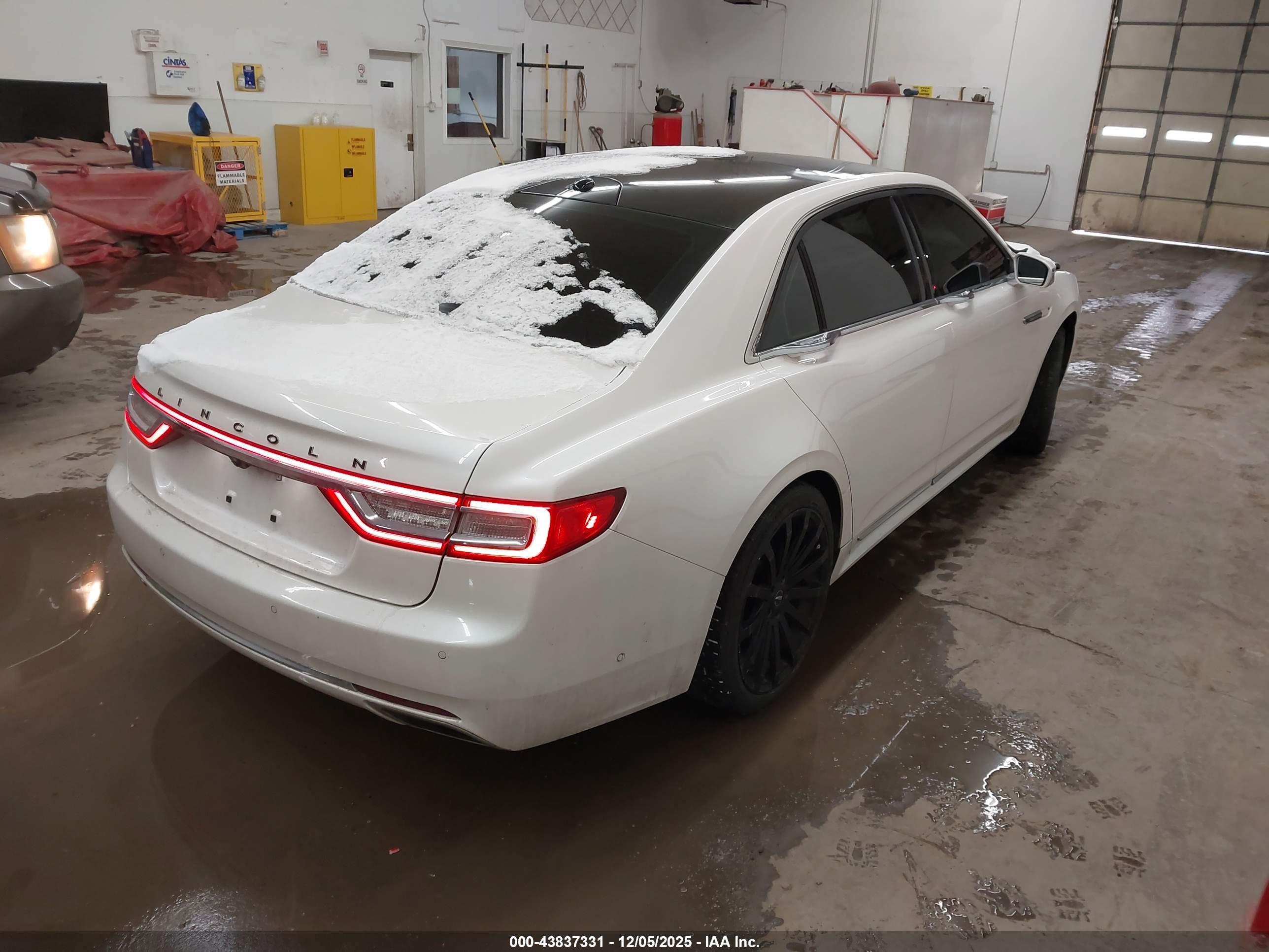 LINCOLN CONTINENTAL image 4