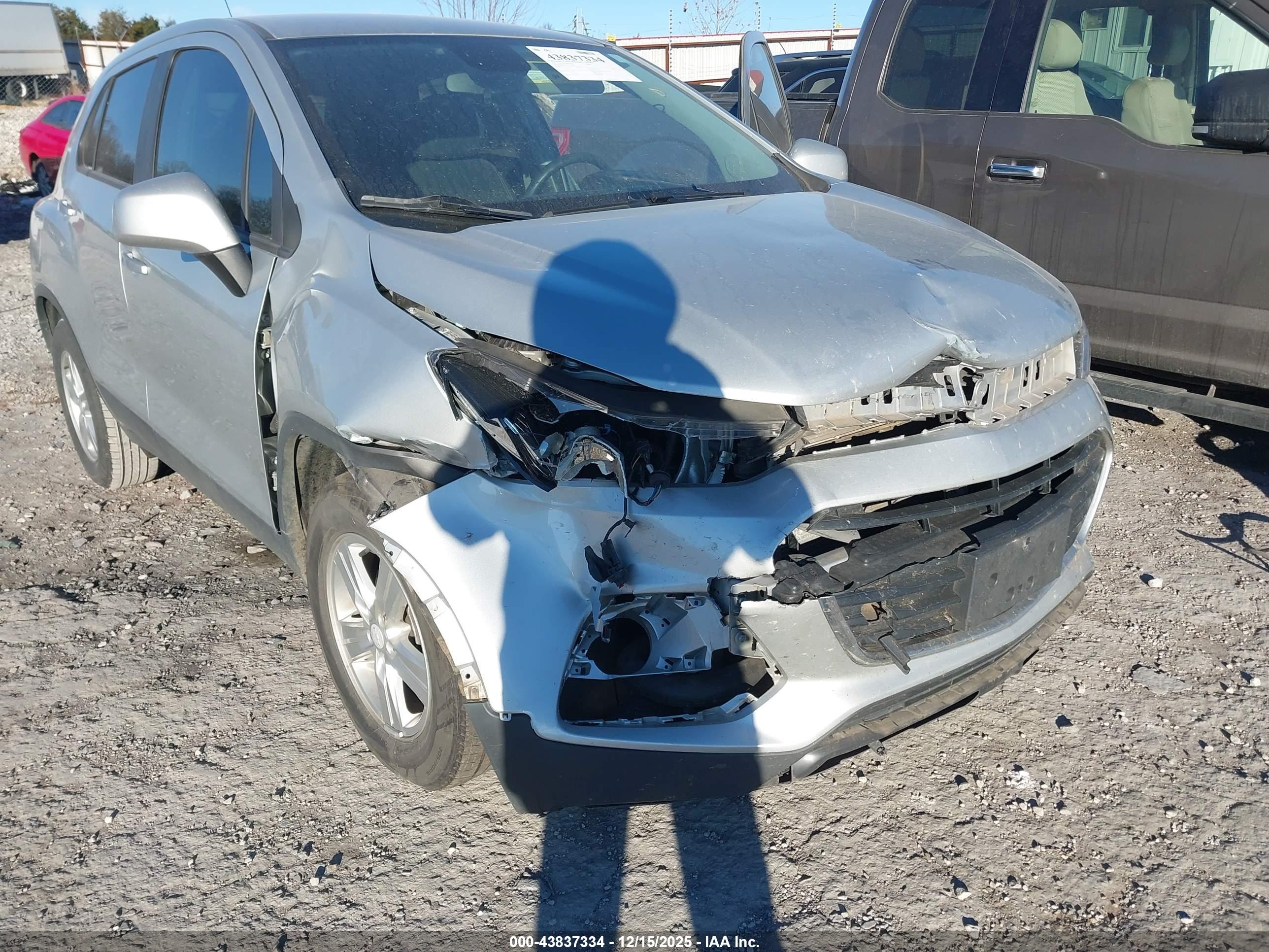 CHEVROLET TRAX image 6