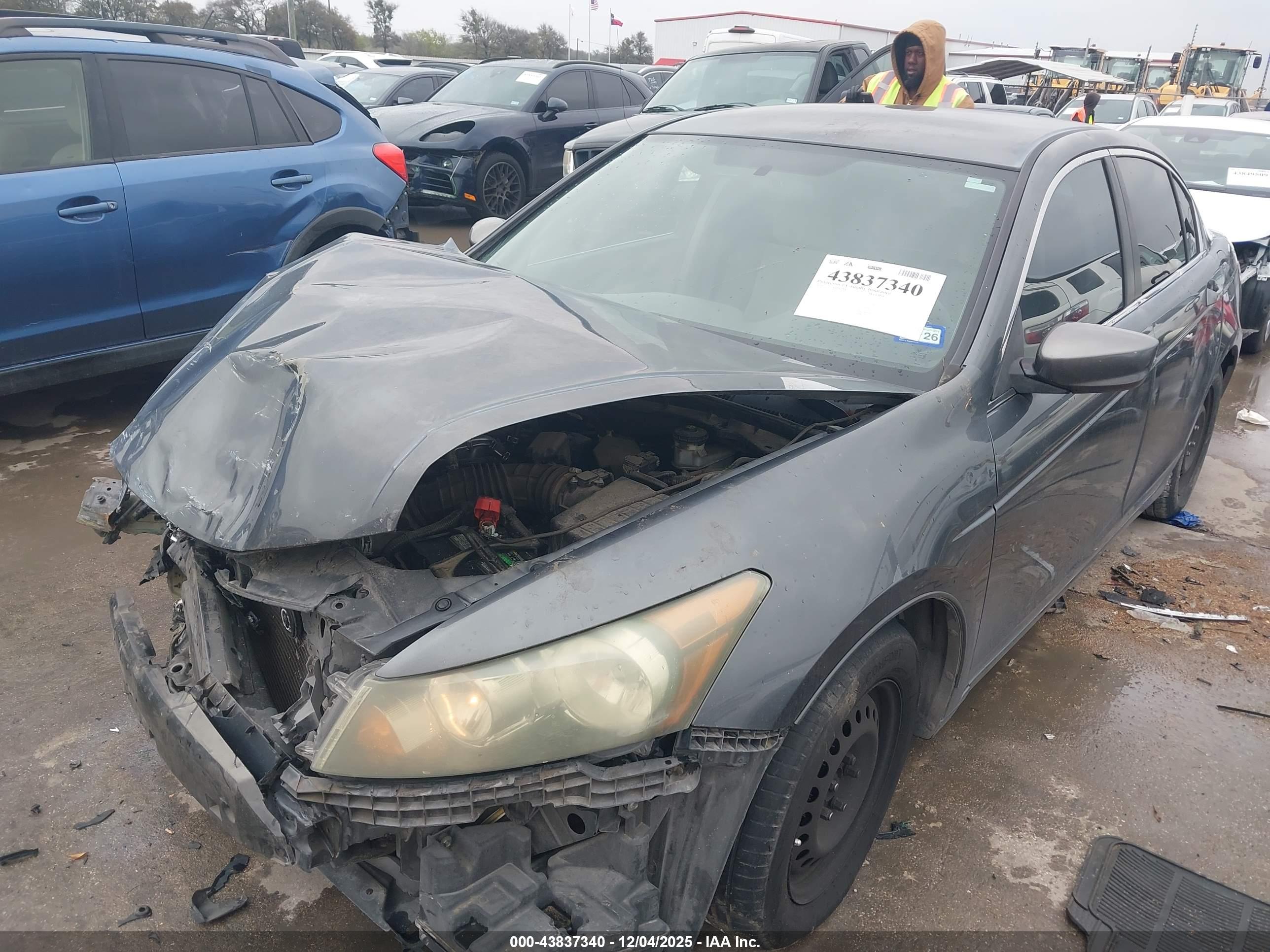 HONDA ACCORD image 2