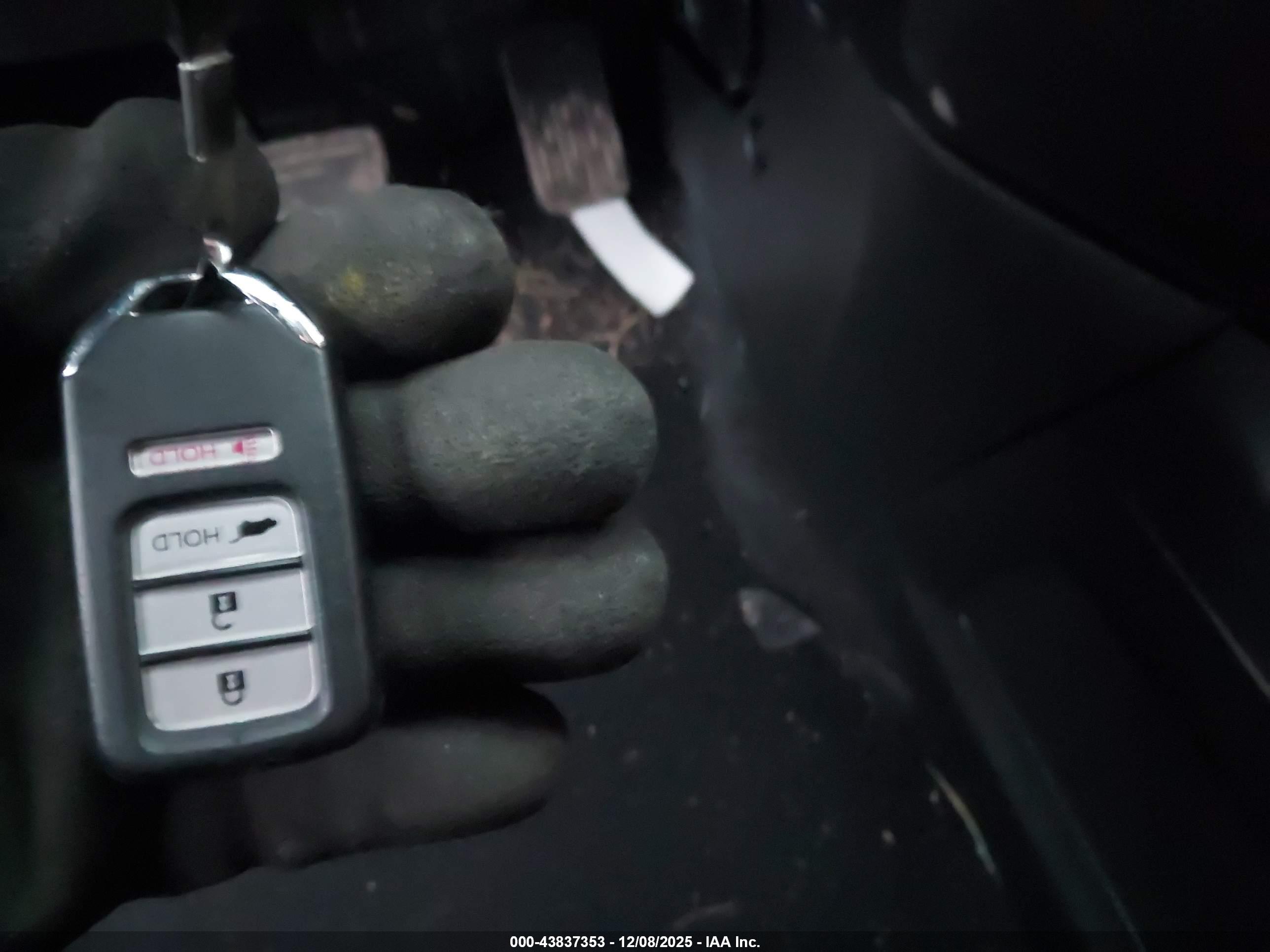 HONDA CR-V image 11