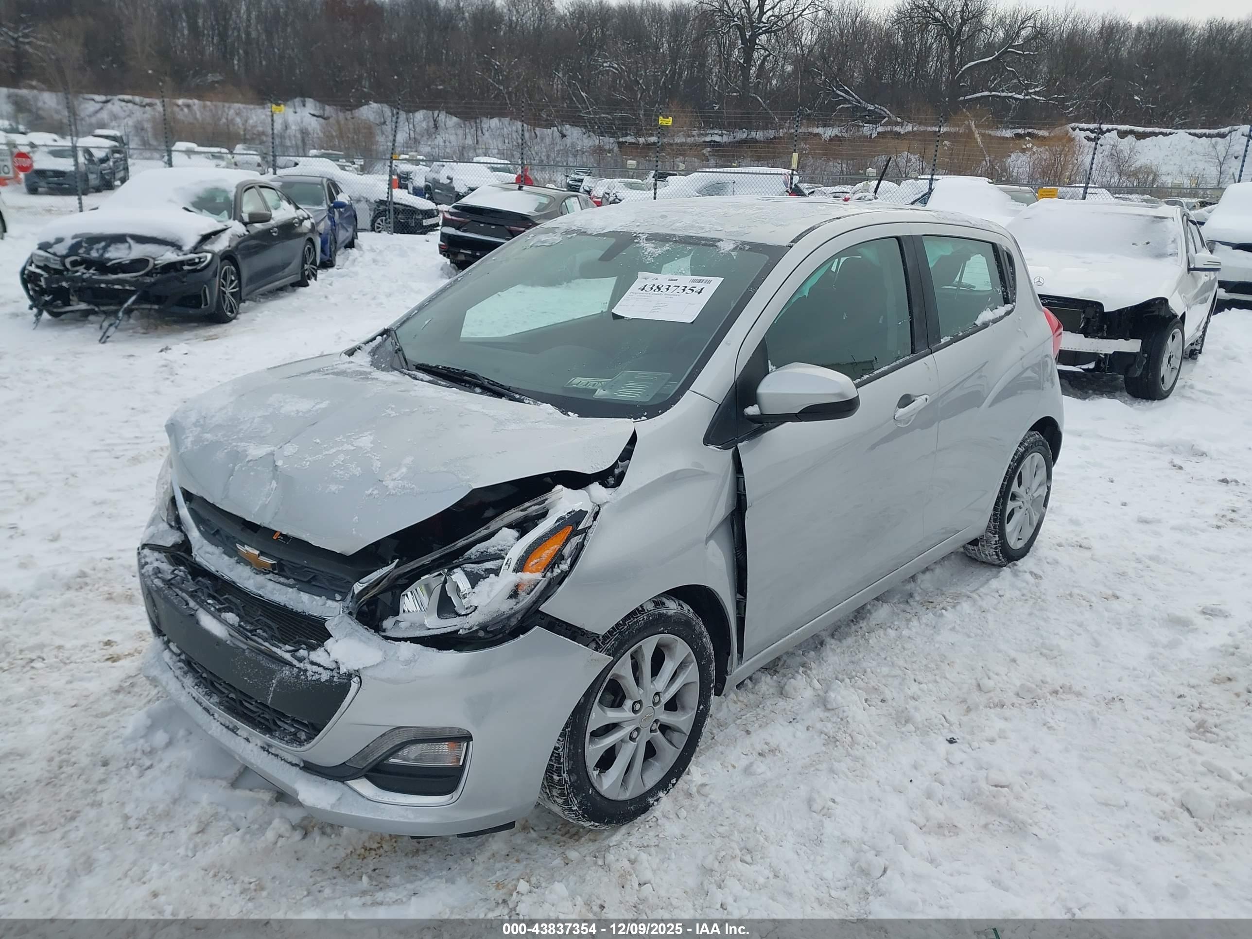 CHEVROLET SPARK image 2