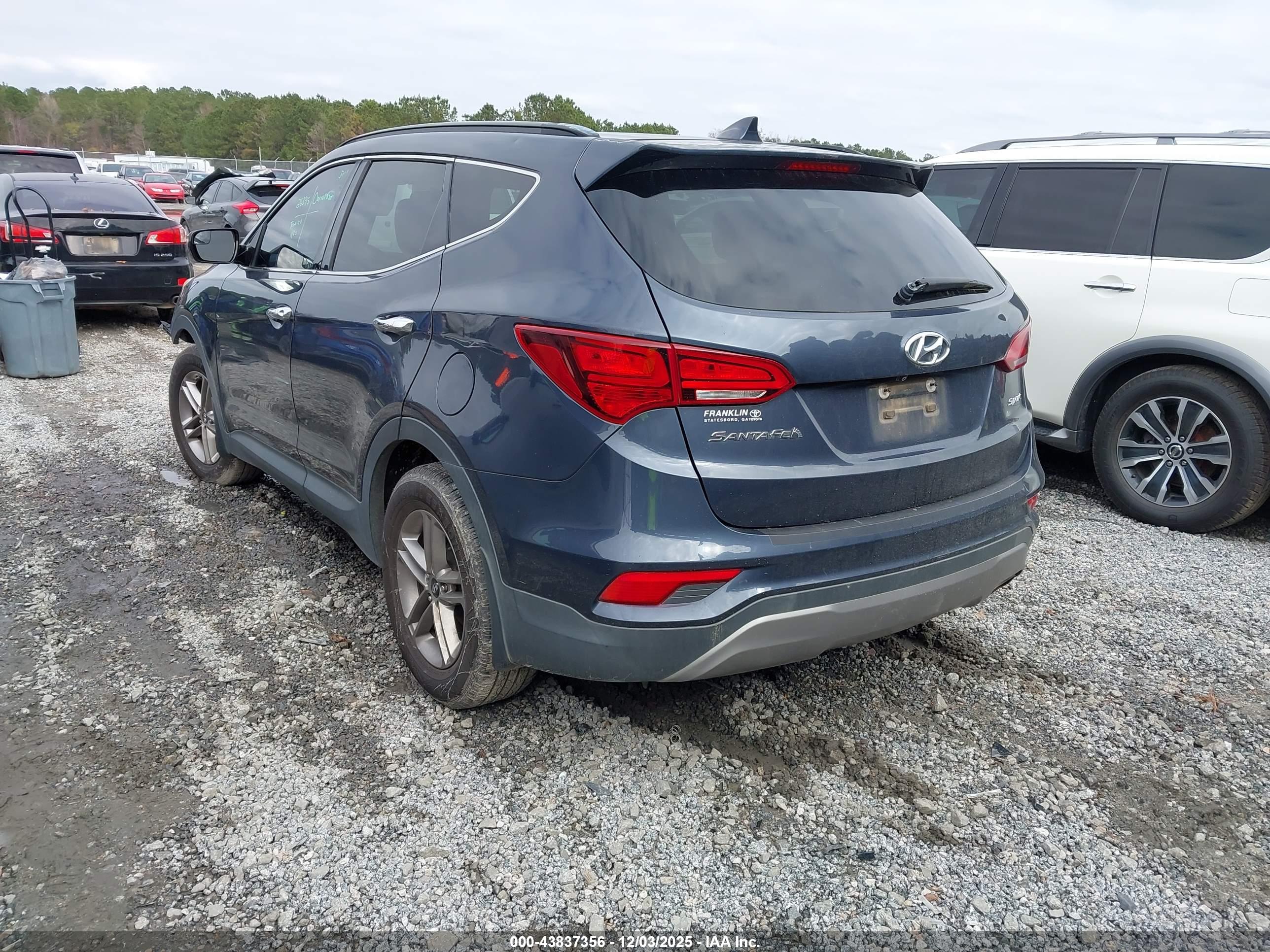 HYUNDAI SANTA image 3