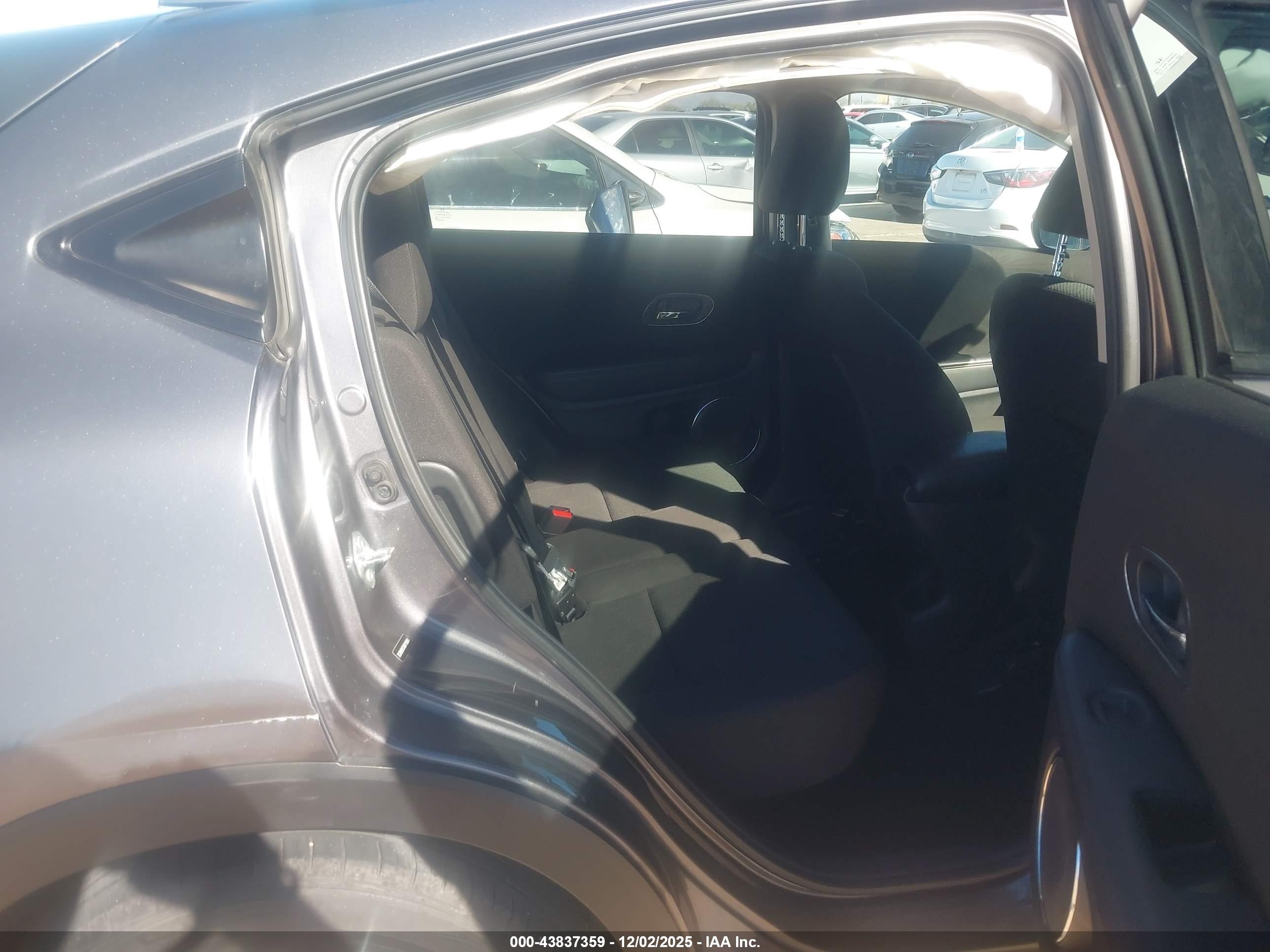 HONDA HR-V image 8