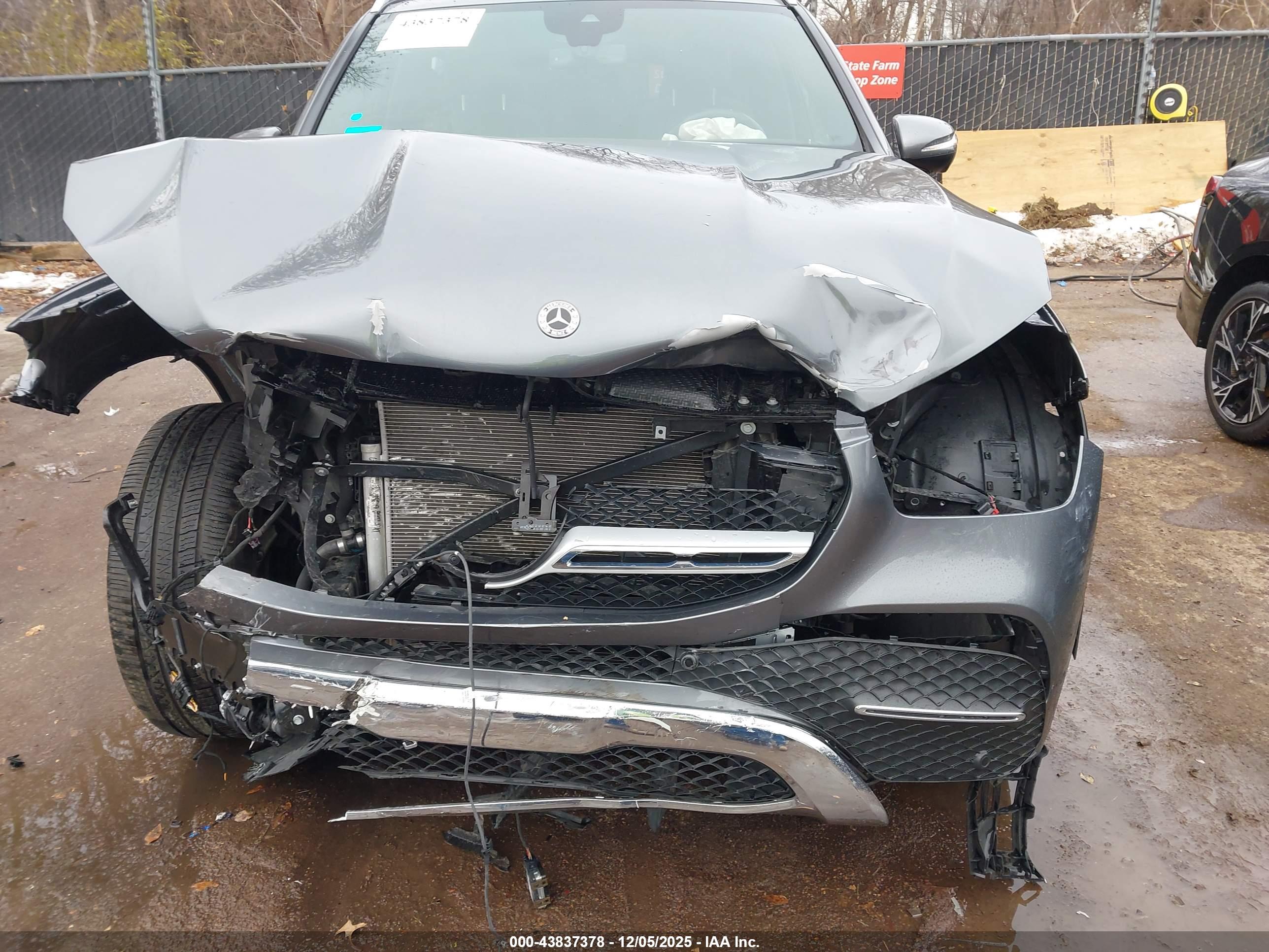 MERCEDES-BENZ GLE image 6