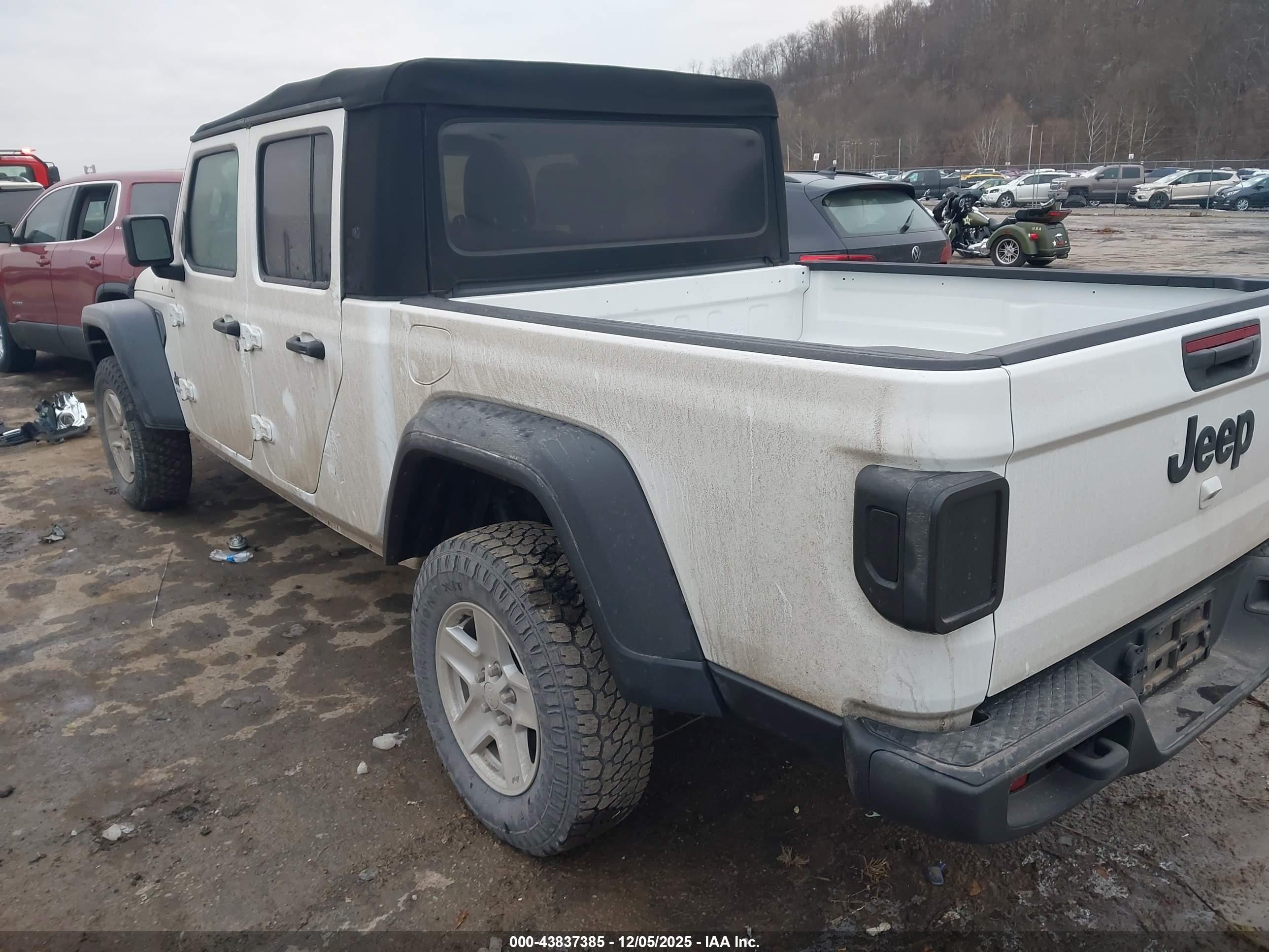 JEEP GLADIATOR image 3