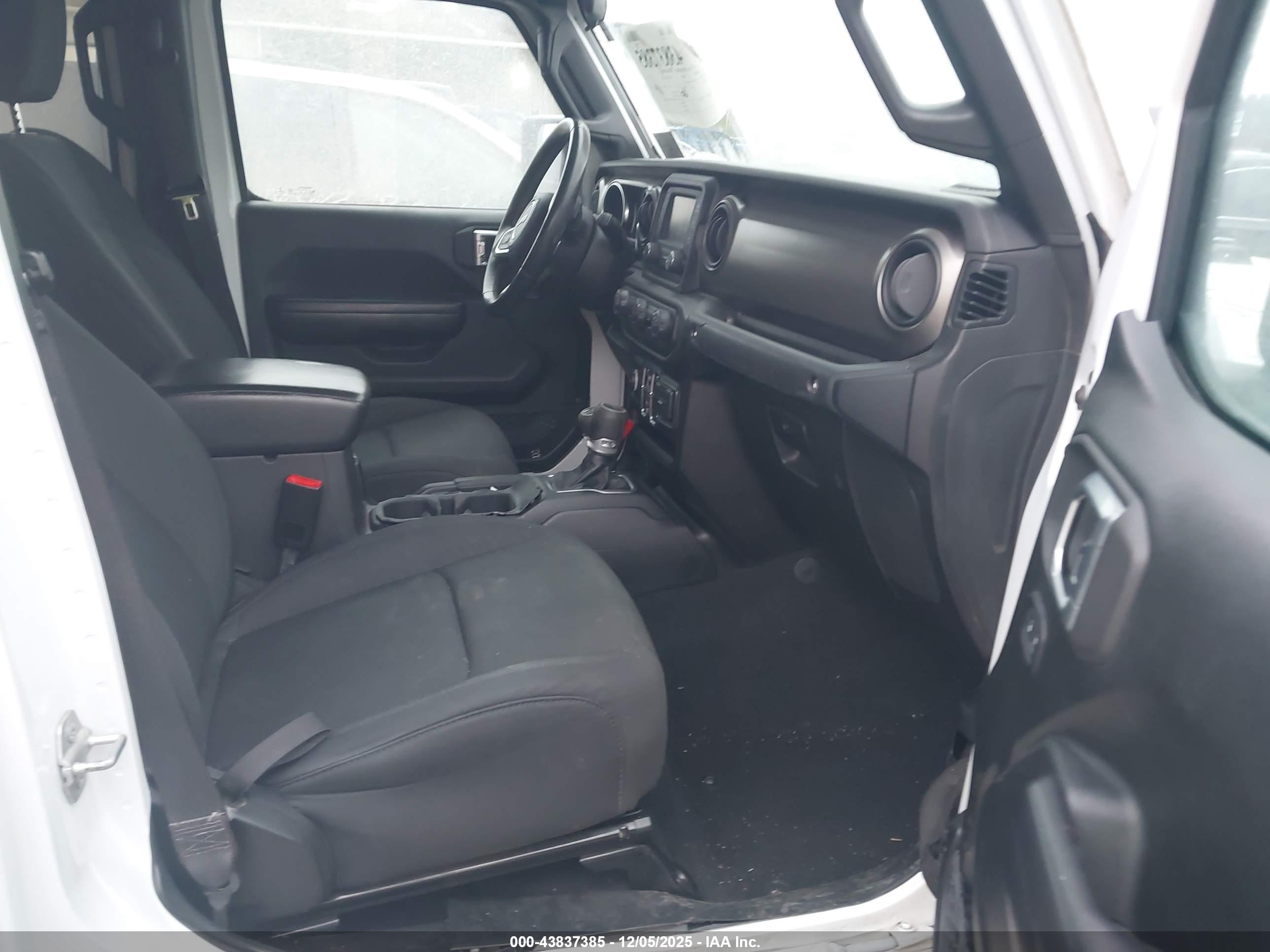 JEEP GLADIATOR image 5