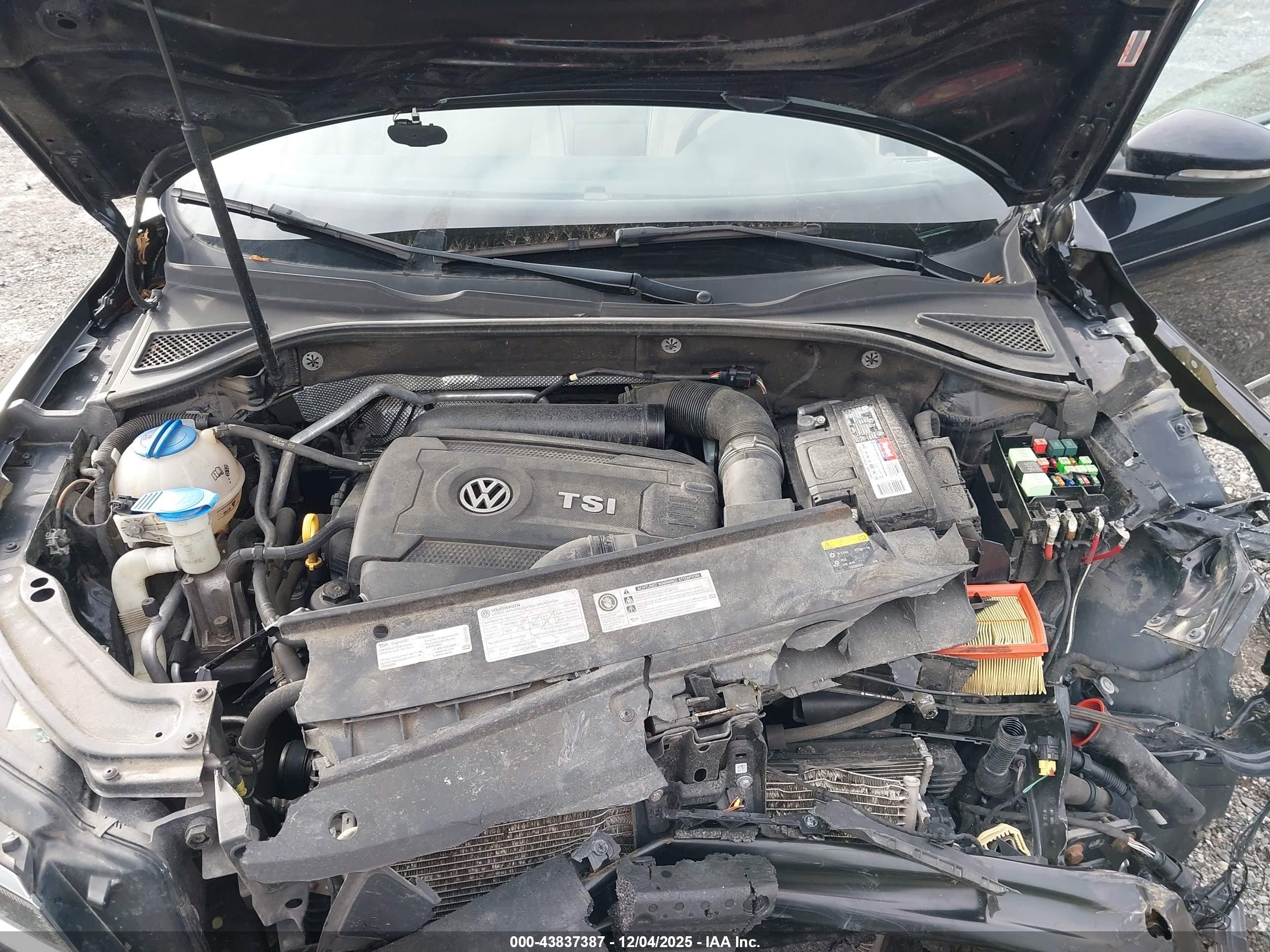 VOLKSWAGEN PASSAT image 10
