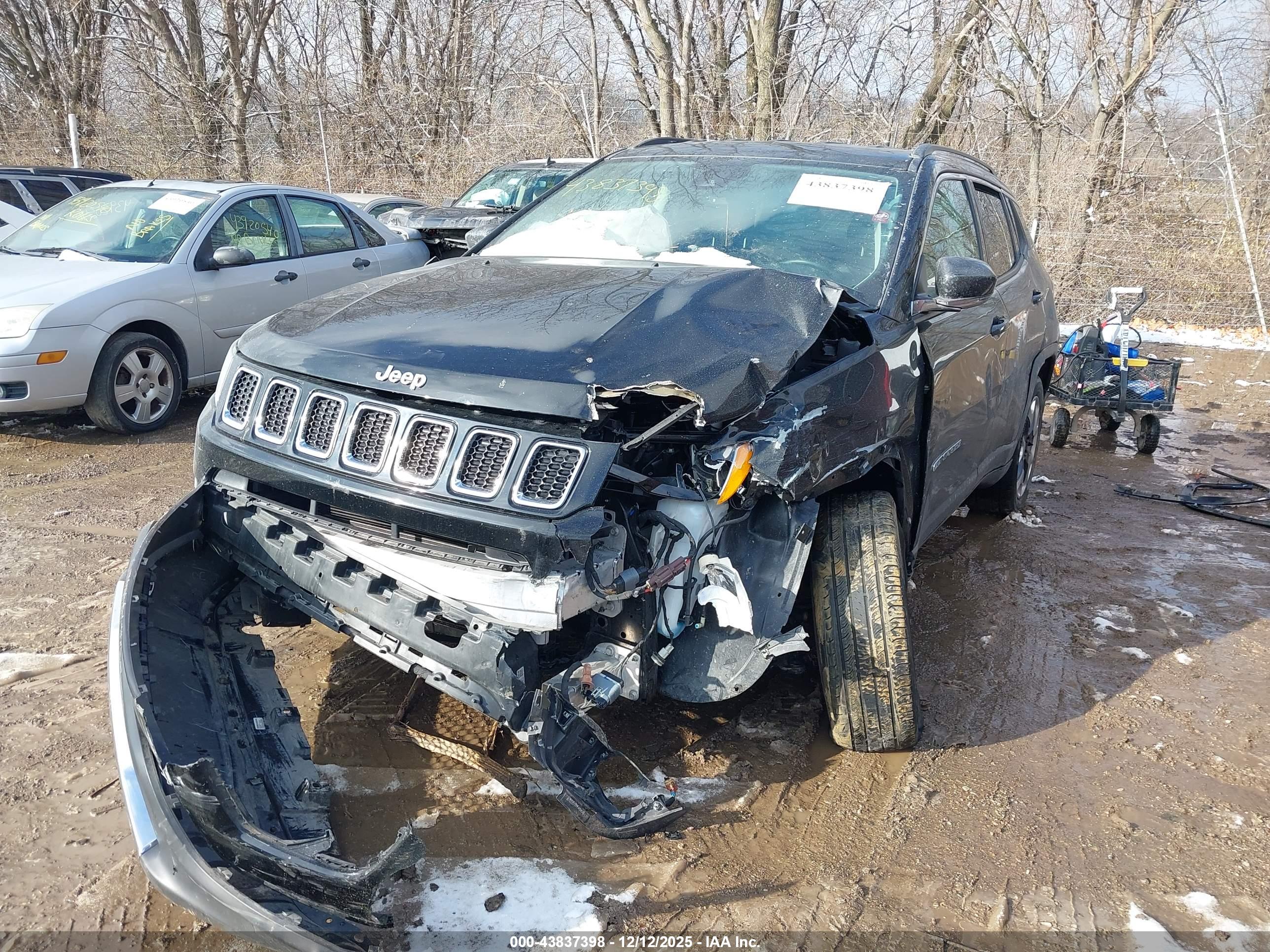 JEEP COMPASS image 2