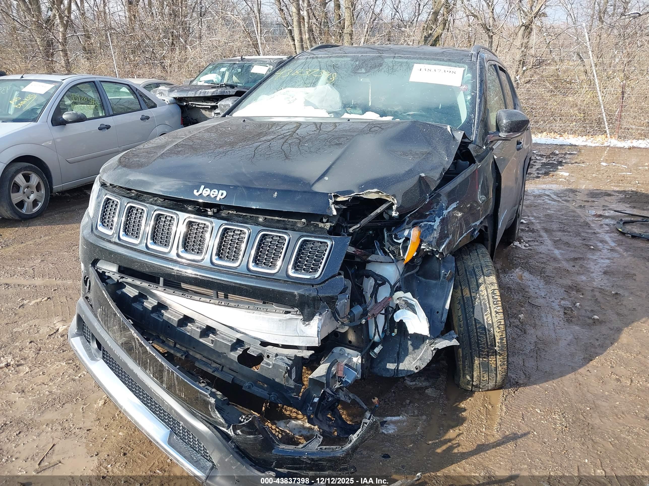 JEEP COMPASS image 6