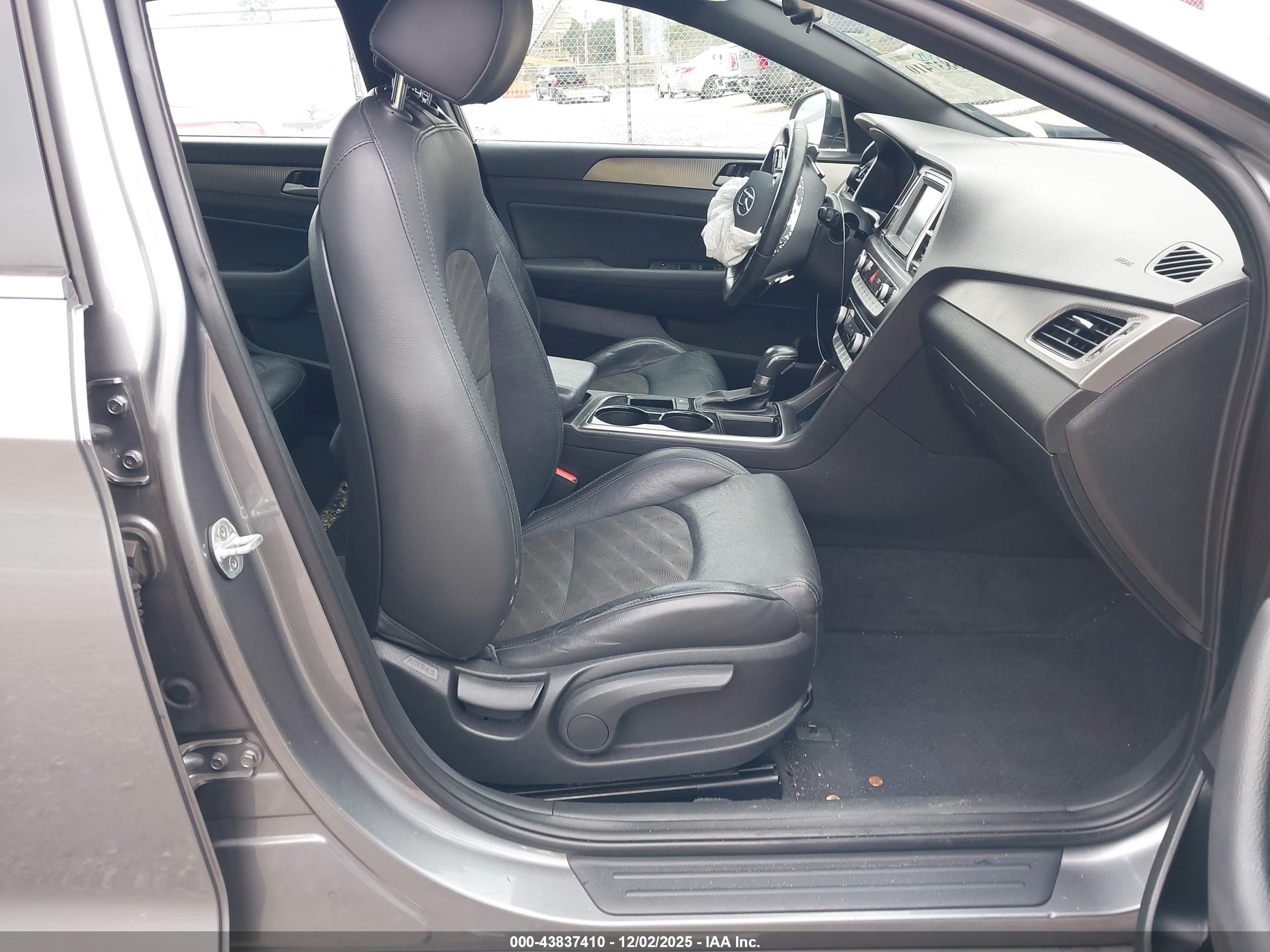 HYUNDAI SONATA image 5